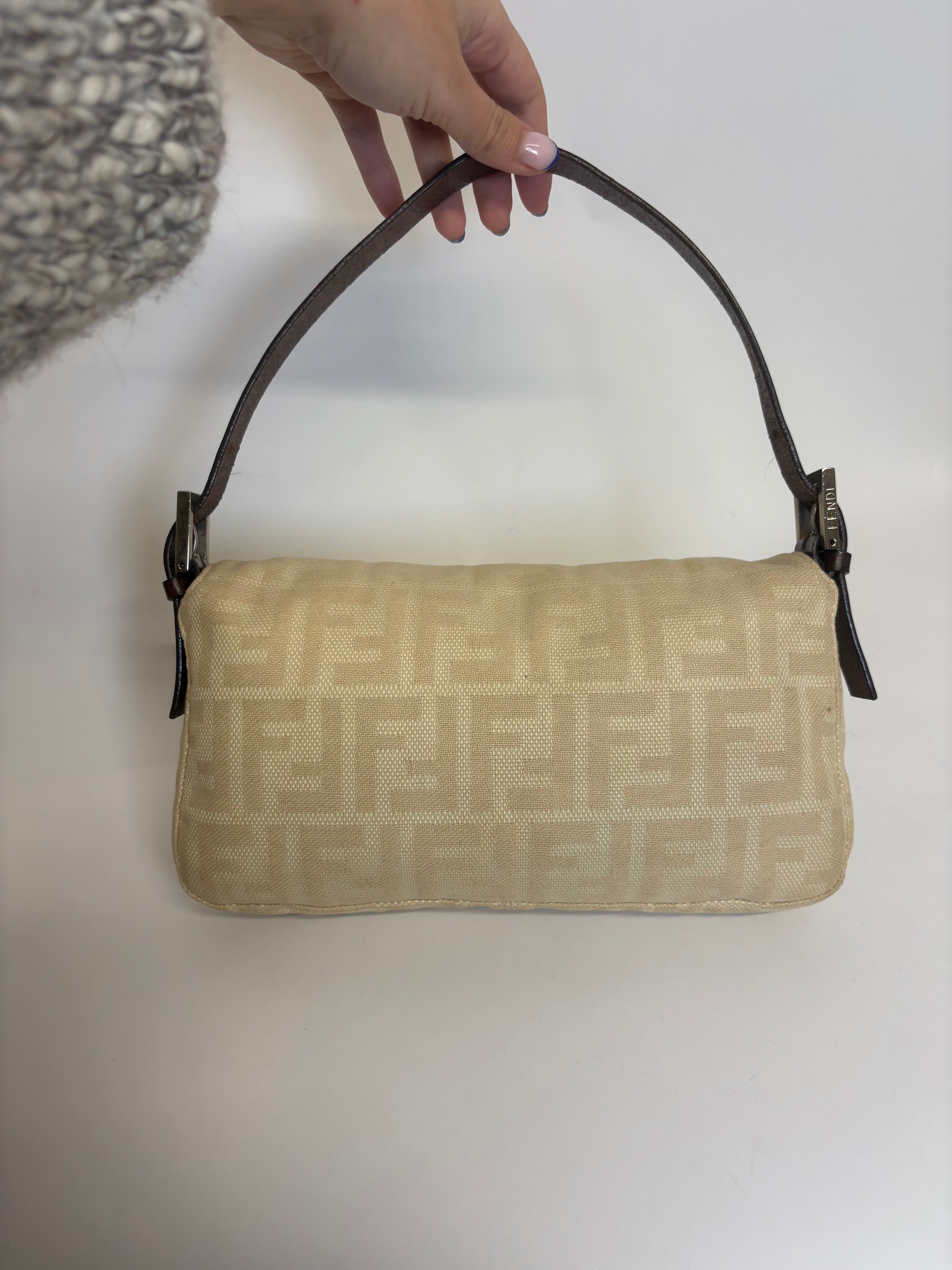 Fendi Baguette Zucca Canvas FF beige