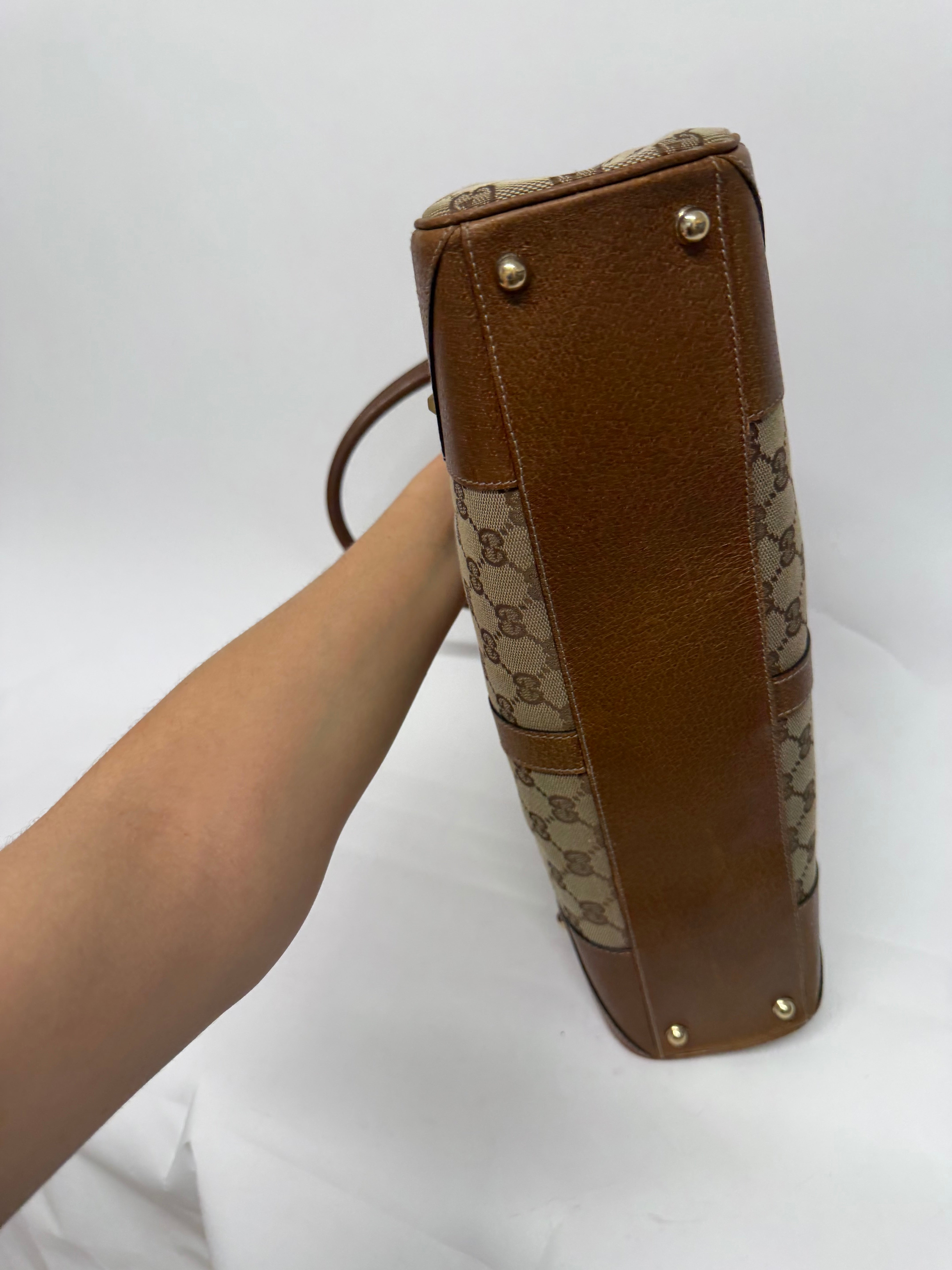 Gucci Jackie GG Canvas Grande Herrajes Dorados