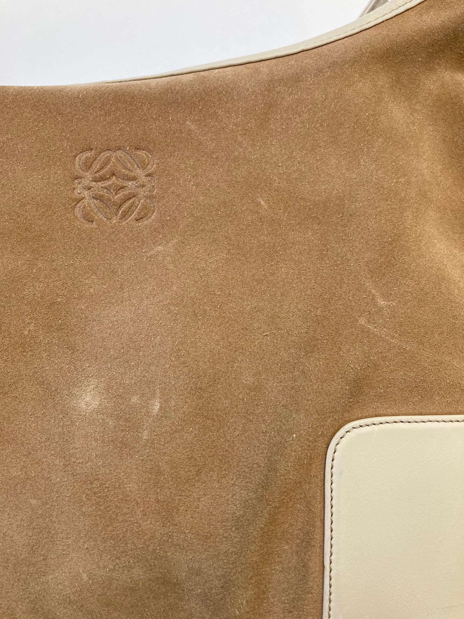 Loewe hombro ante vintage blanco