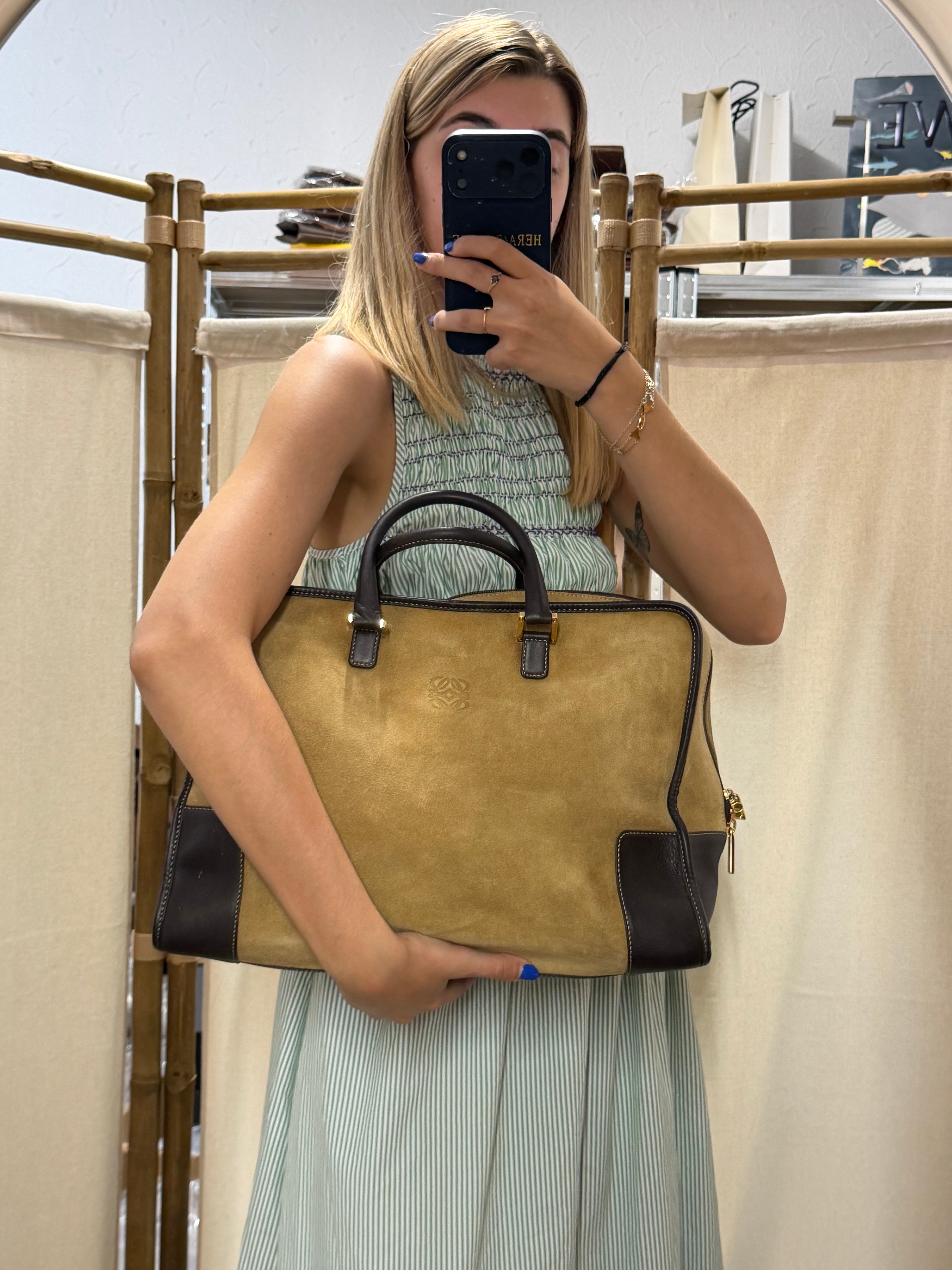 Loewe Amazona 36 | Ante Oro