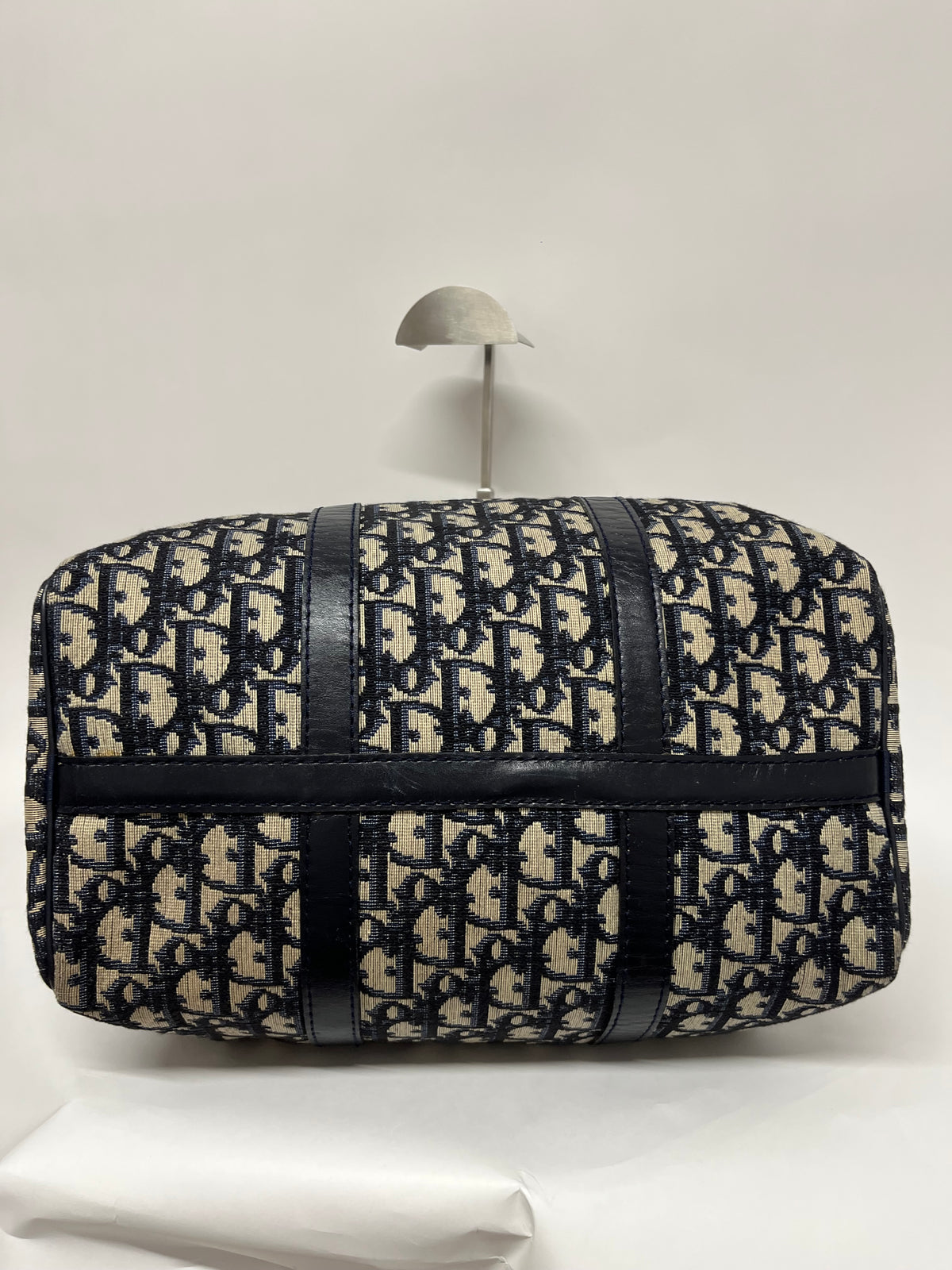 Christian Dior Boston 30 Lona Trotter con Interior en Tela y Bandolera de Borlas