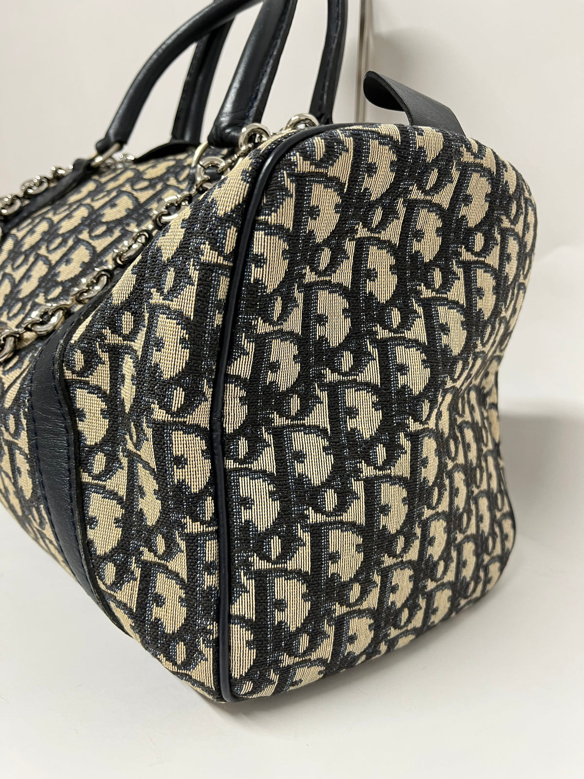 Christian Dior Boston 30 Lona Trotter con Interior en Piel Azul Marino