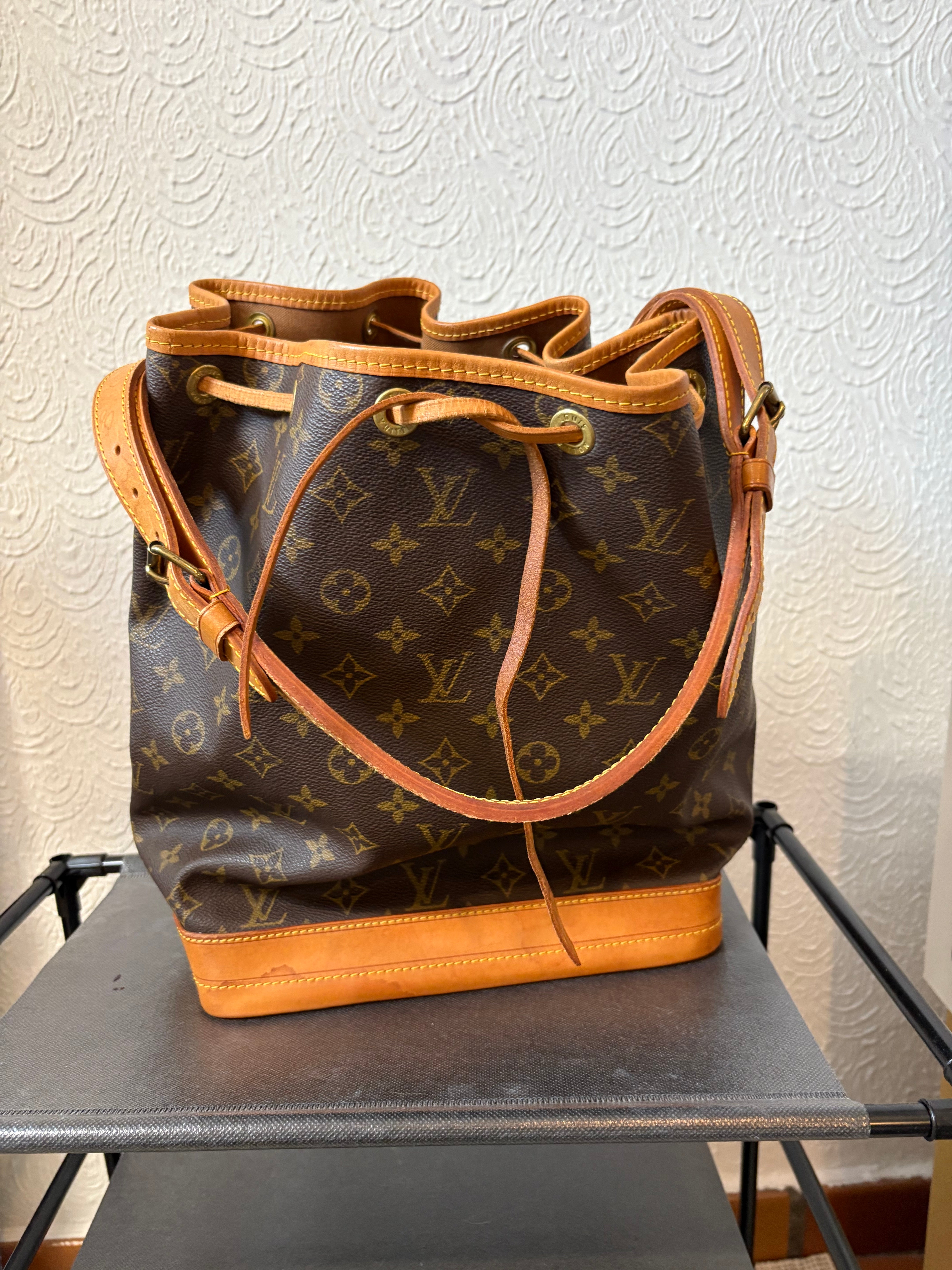 Louis Vuitton Noe clásico monogram canvas