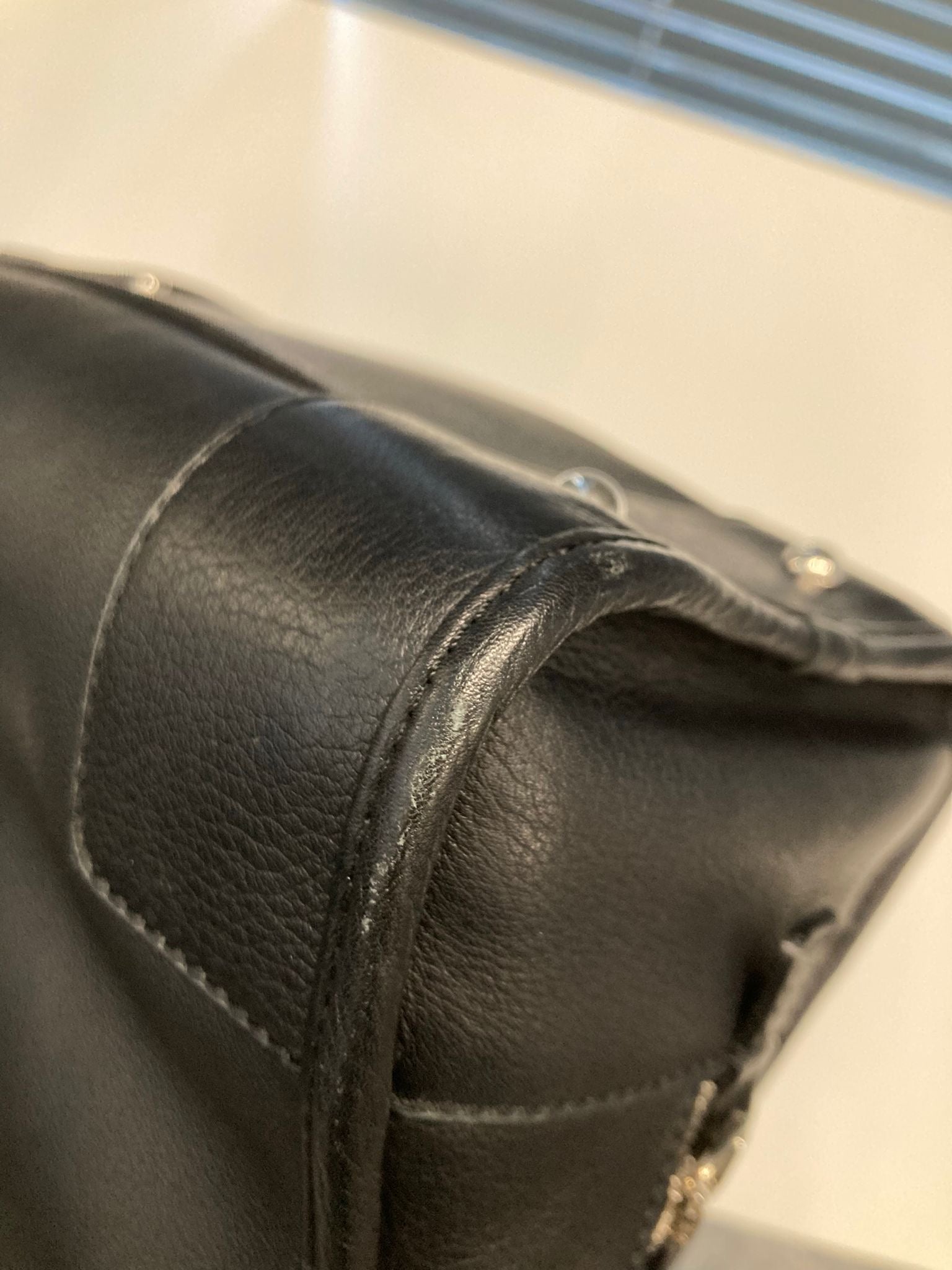 Loewe amazona 30 negro y plata