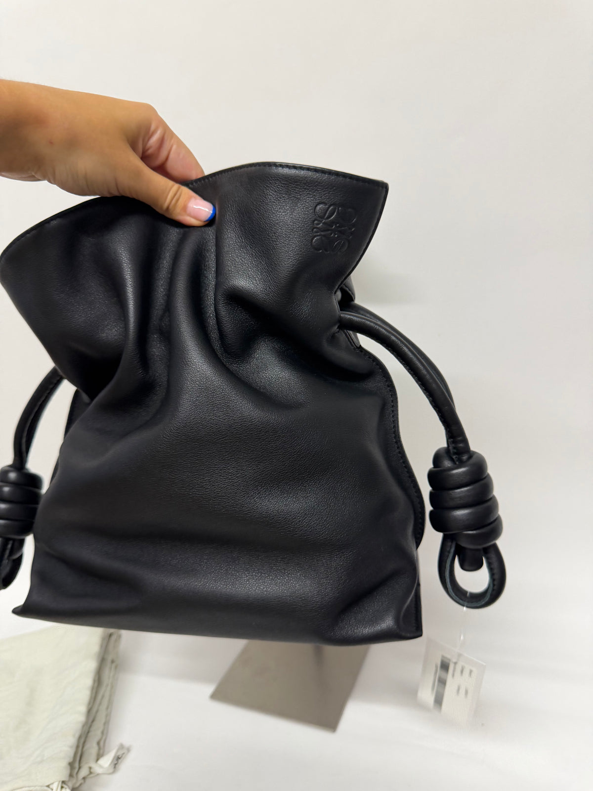 Loewe Flamenco Knot Tote Piel Negra mediana