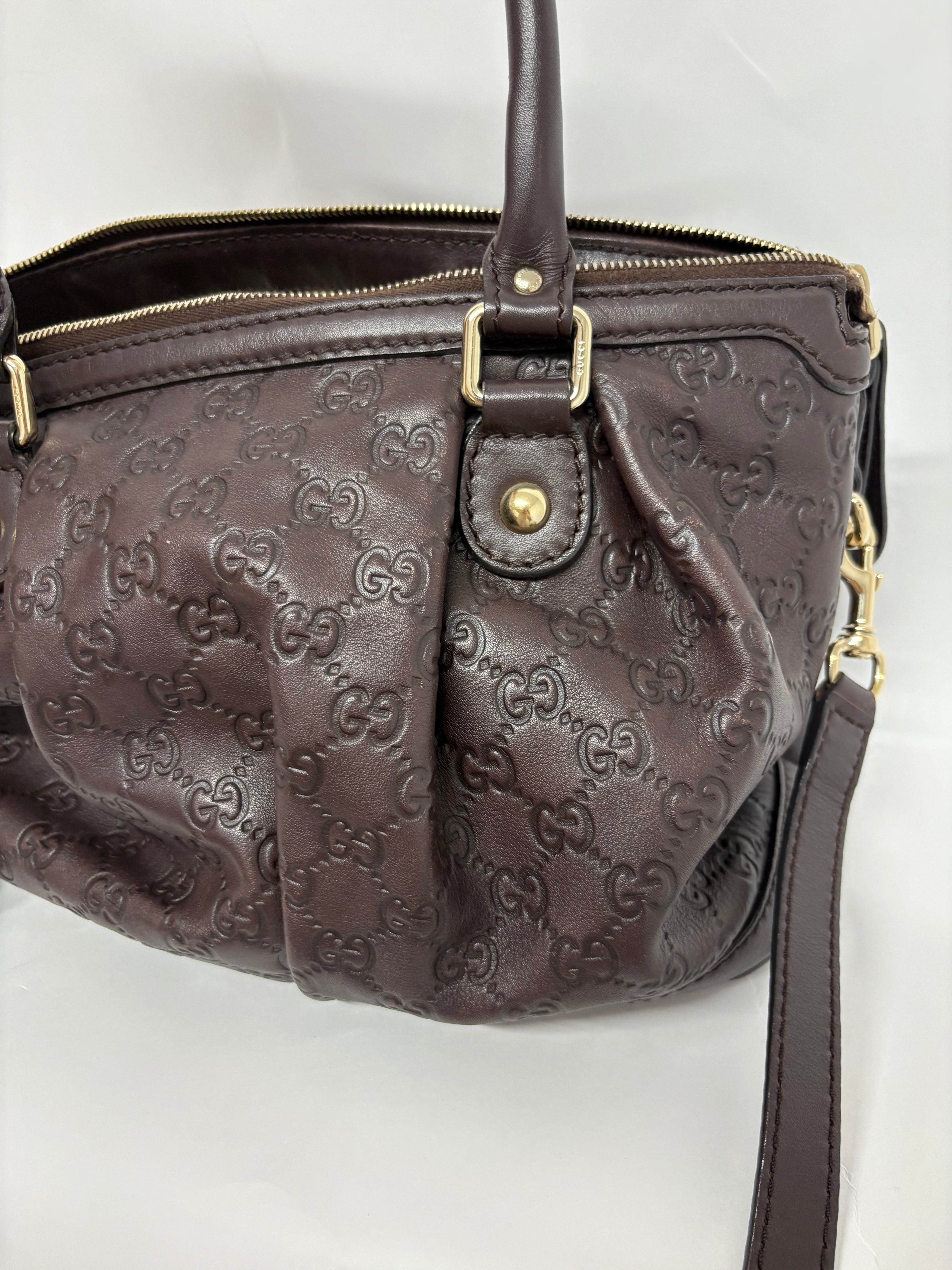 Gucci GG Guccissima suckey – Piel marrón chocolate Y bandolera
