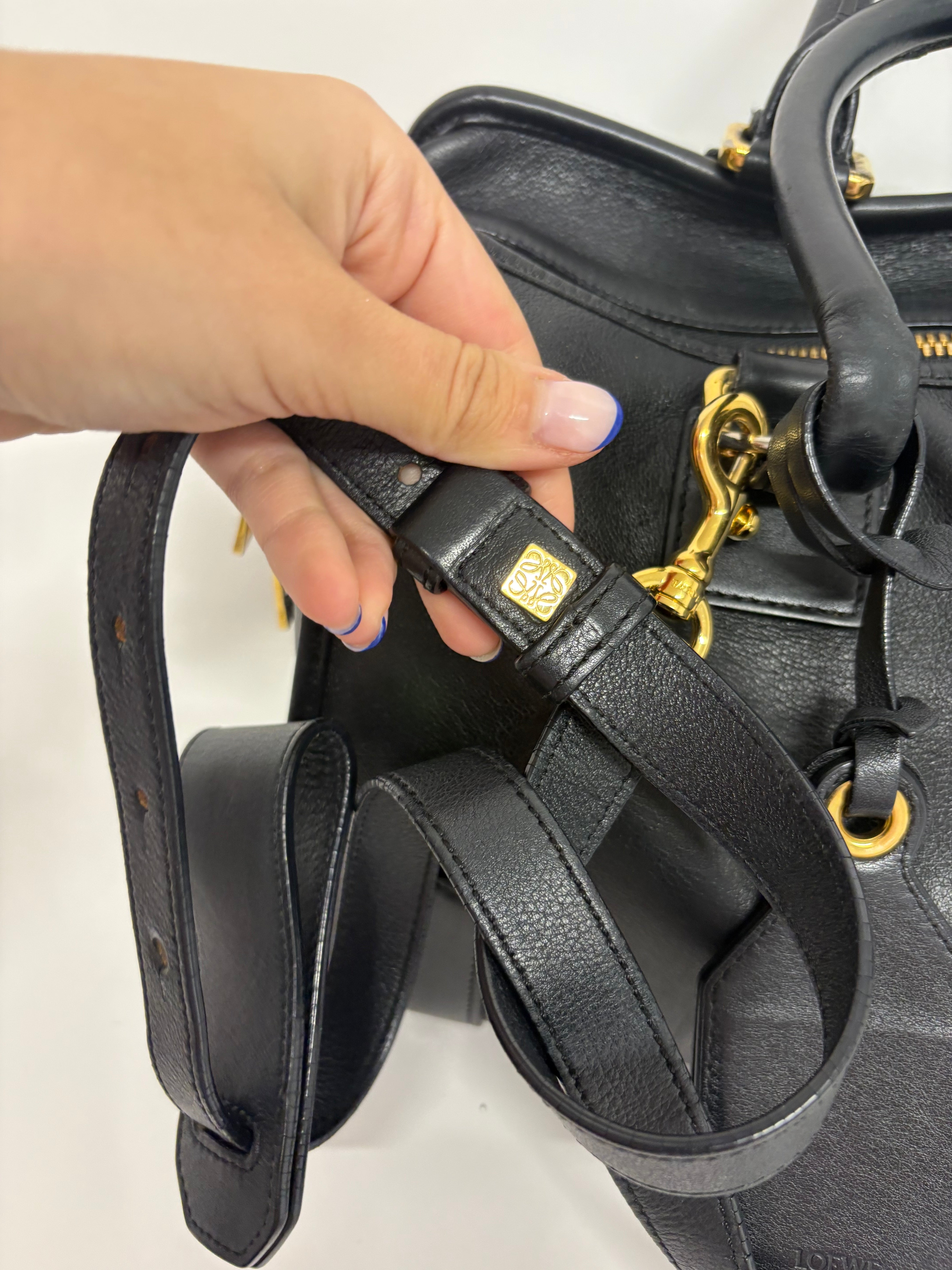 Loewe amazona 35 bandolera piel becerro negra