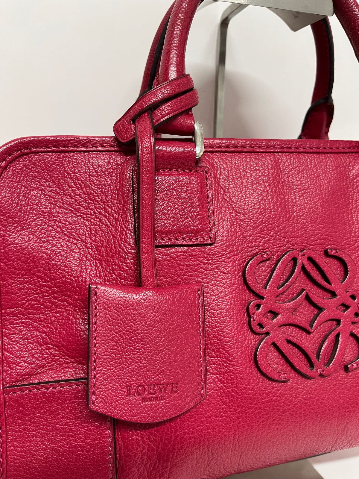 Loewe Amazona 28 Piel Roja con Candado