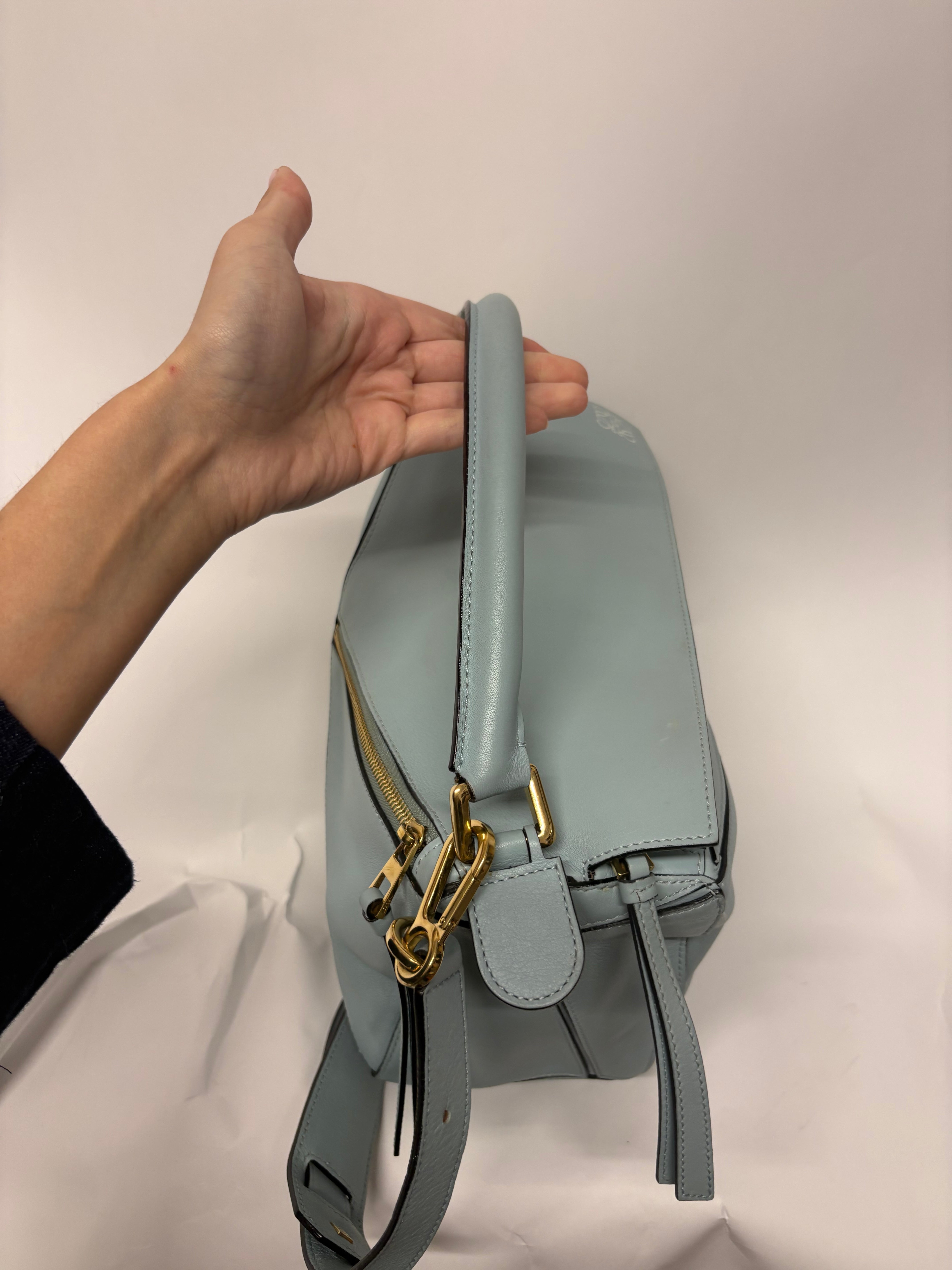 Loewe puzzle bag mediano sky baby blue