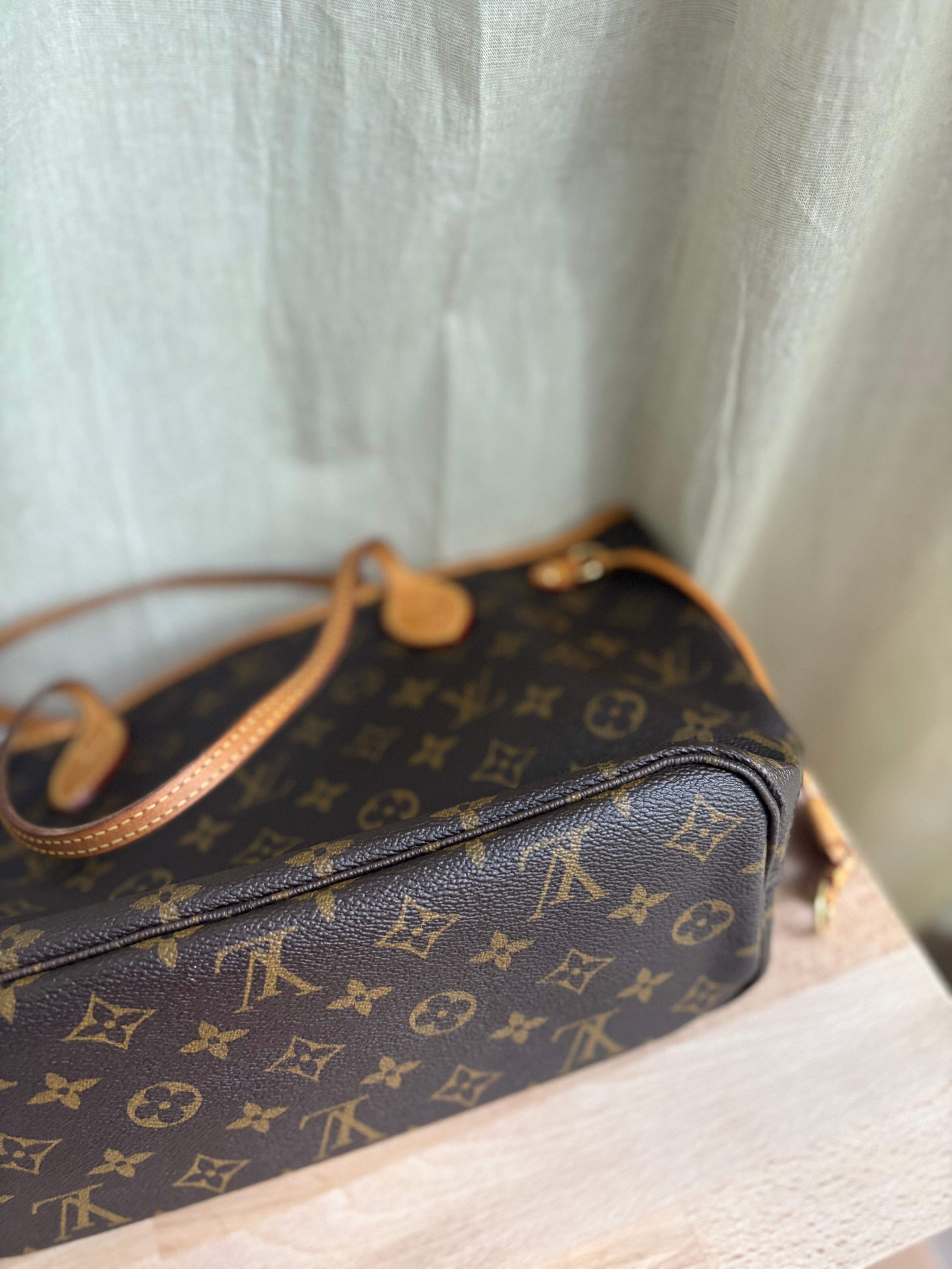 Louis Vuitton Neverfull PM Monogram