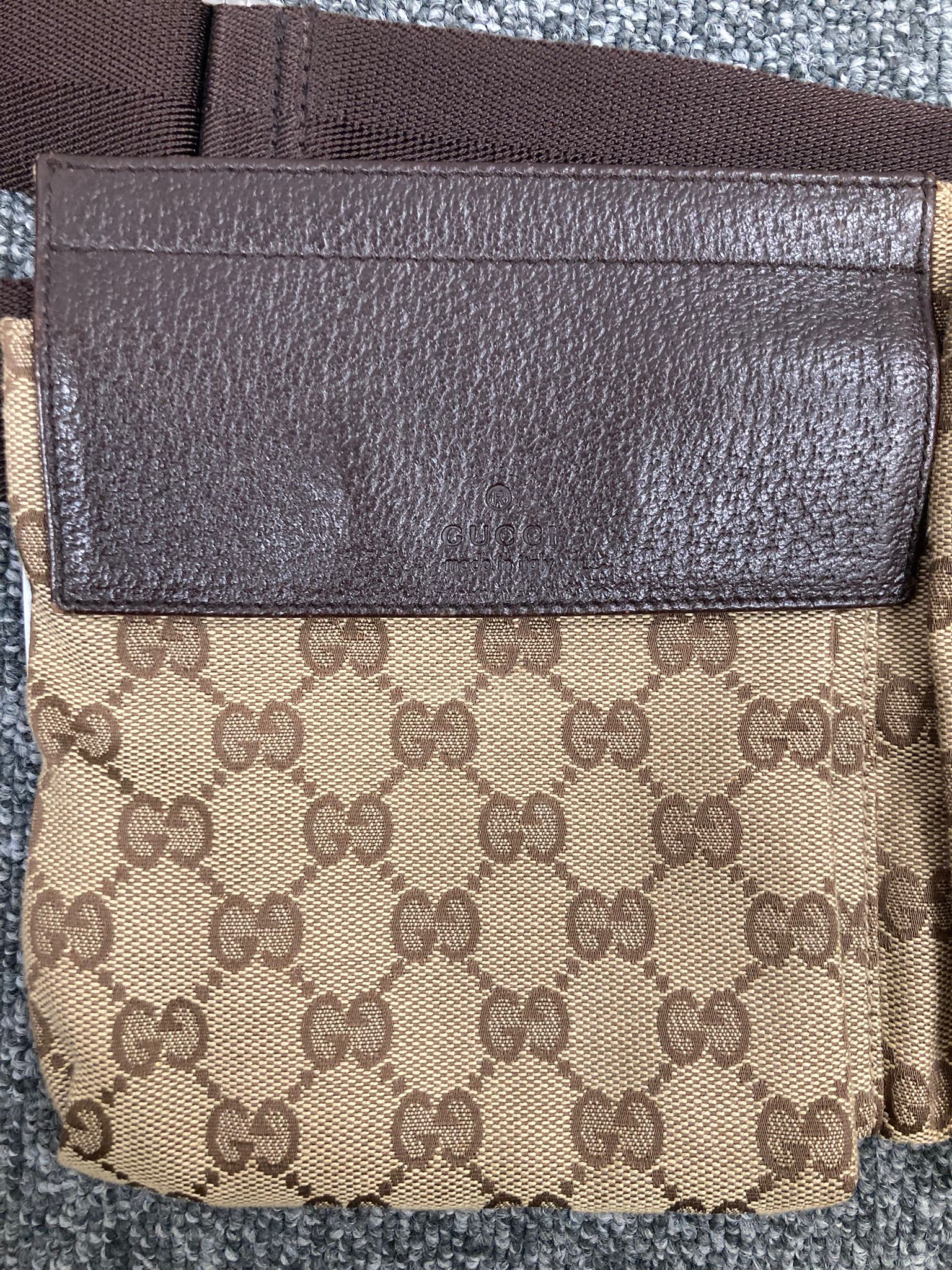 Riñonera Gucci gg canvas marrón