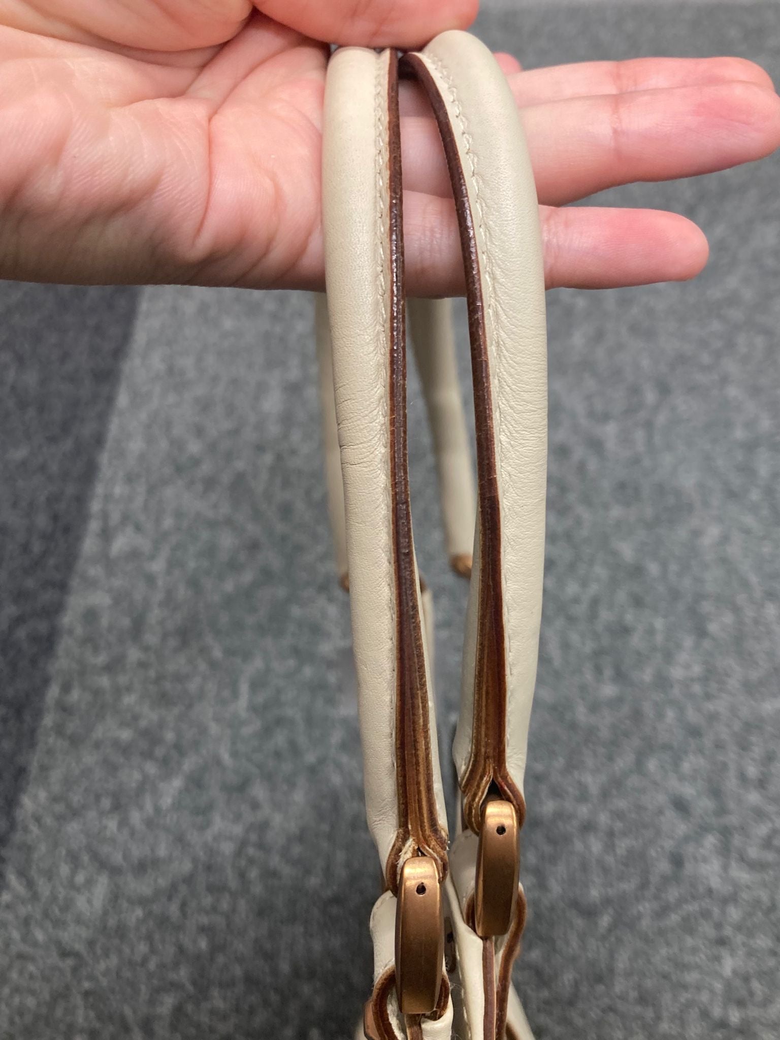 Gucci New Jackie Handbag en canvas beige y piel marfil