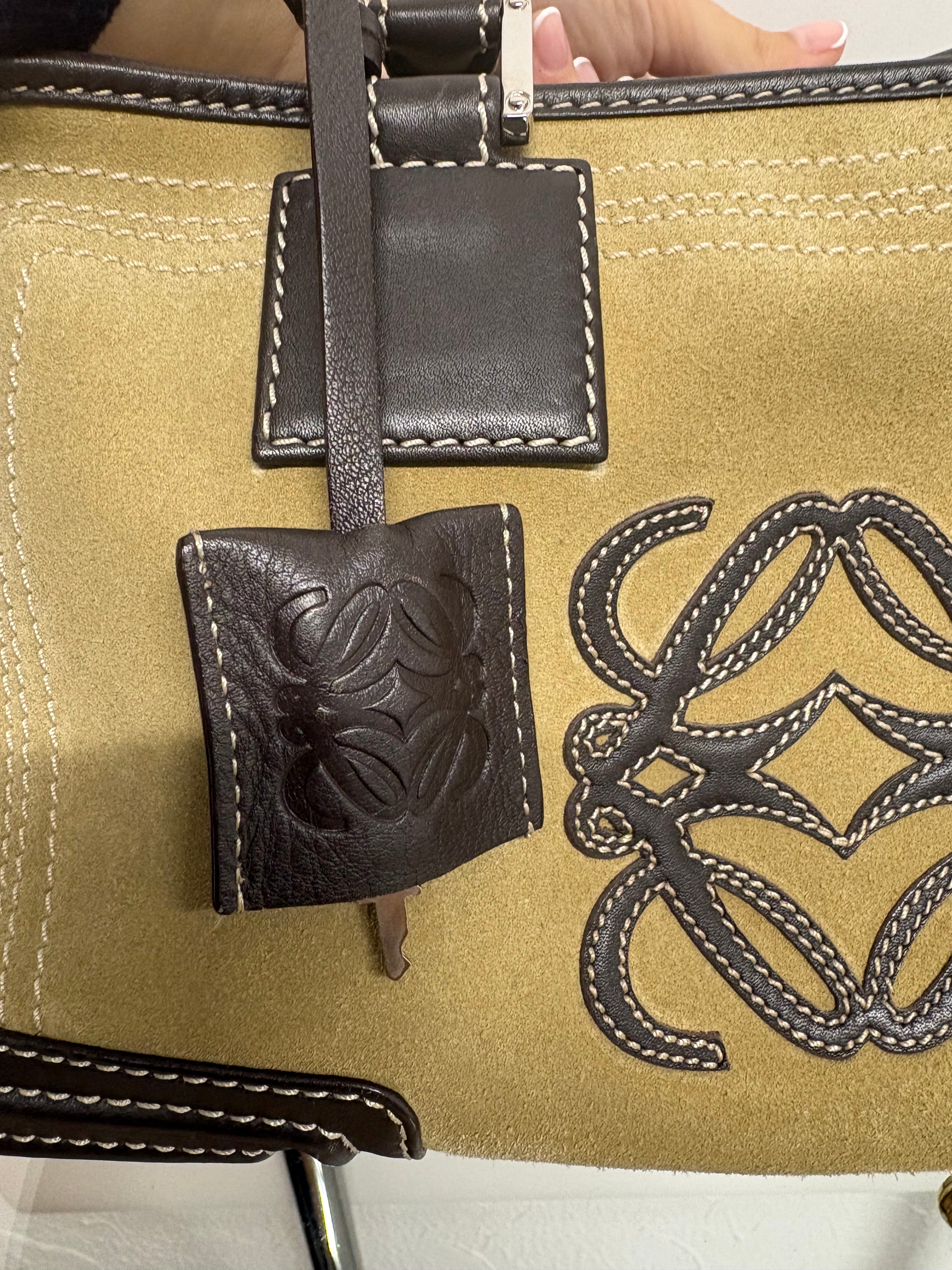 Loewe amazona 30 vintage ante beige y marrón