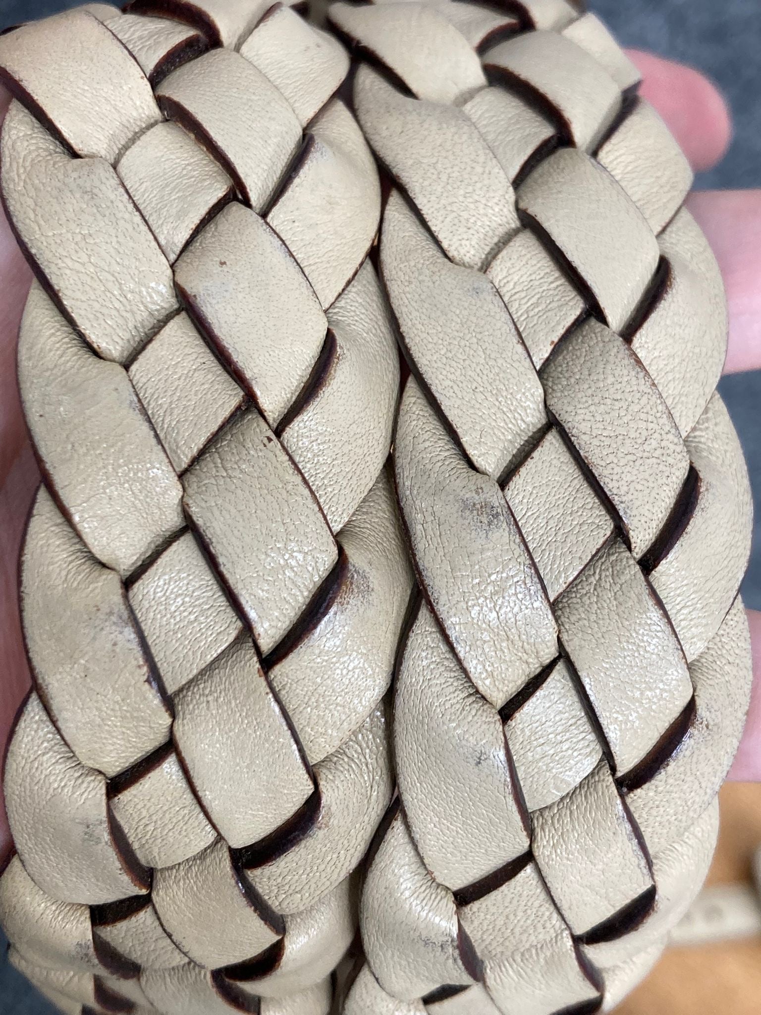 Gucci Horsebit Tote Bag en rafia y piel beige trenzada