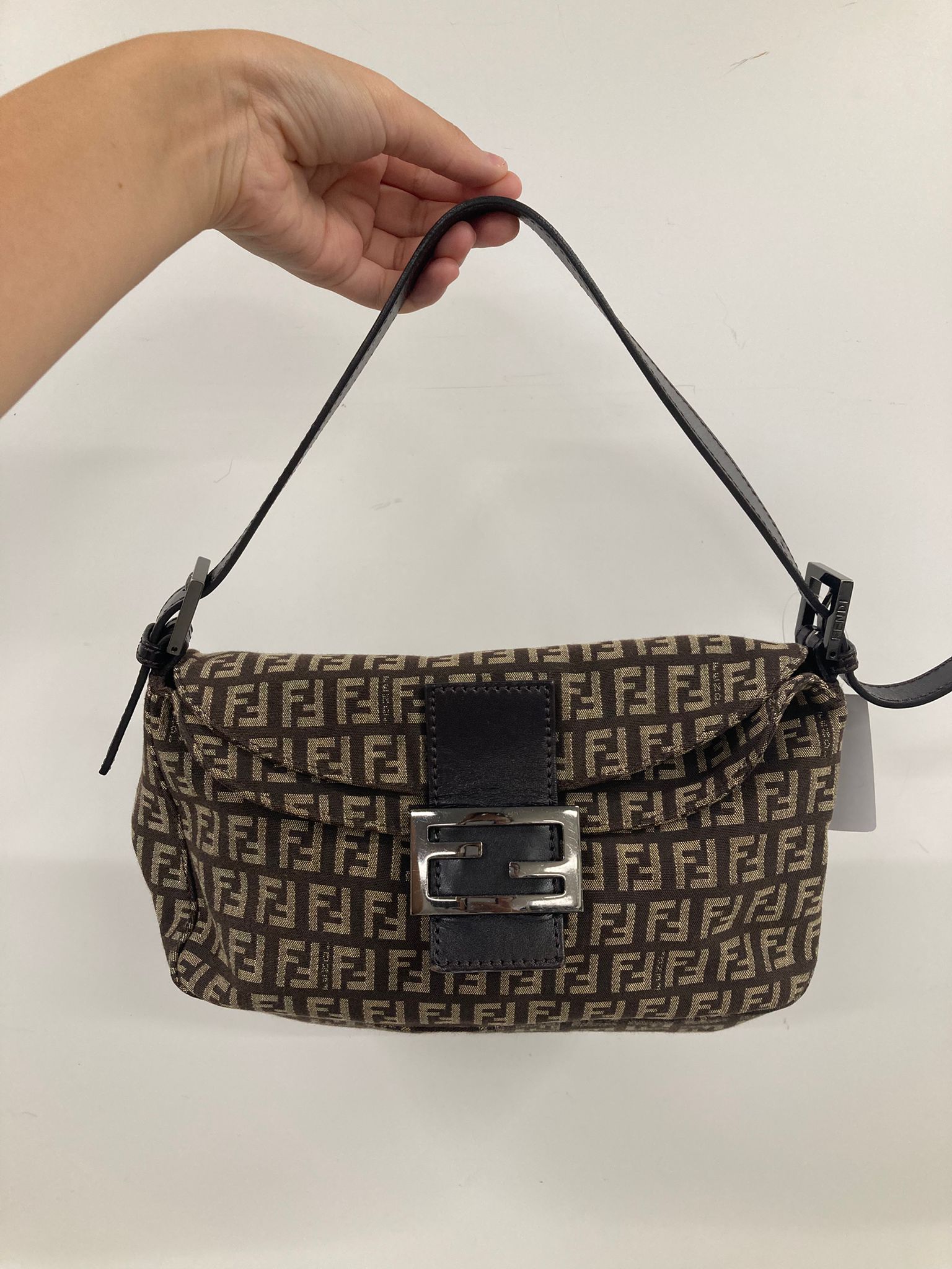 Fendi baguette marrón