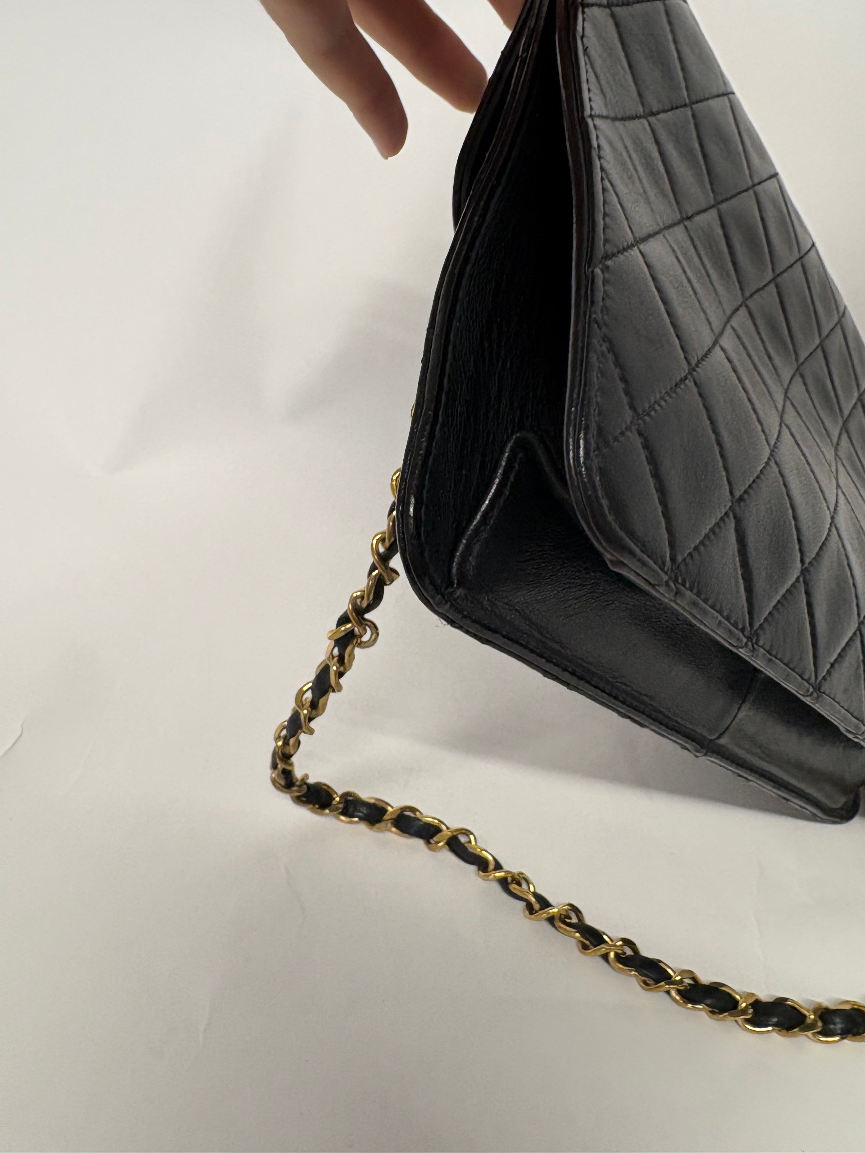 Chanel Timeless Matelassé Single Flap negra