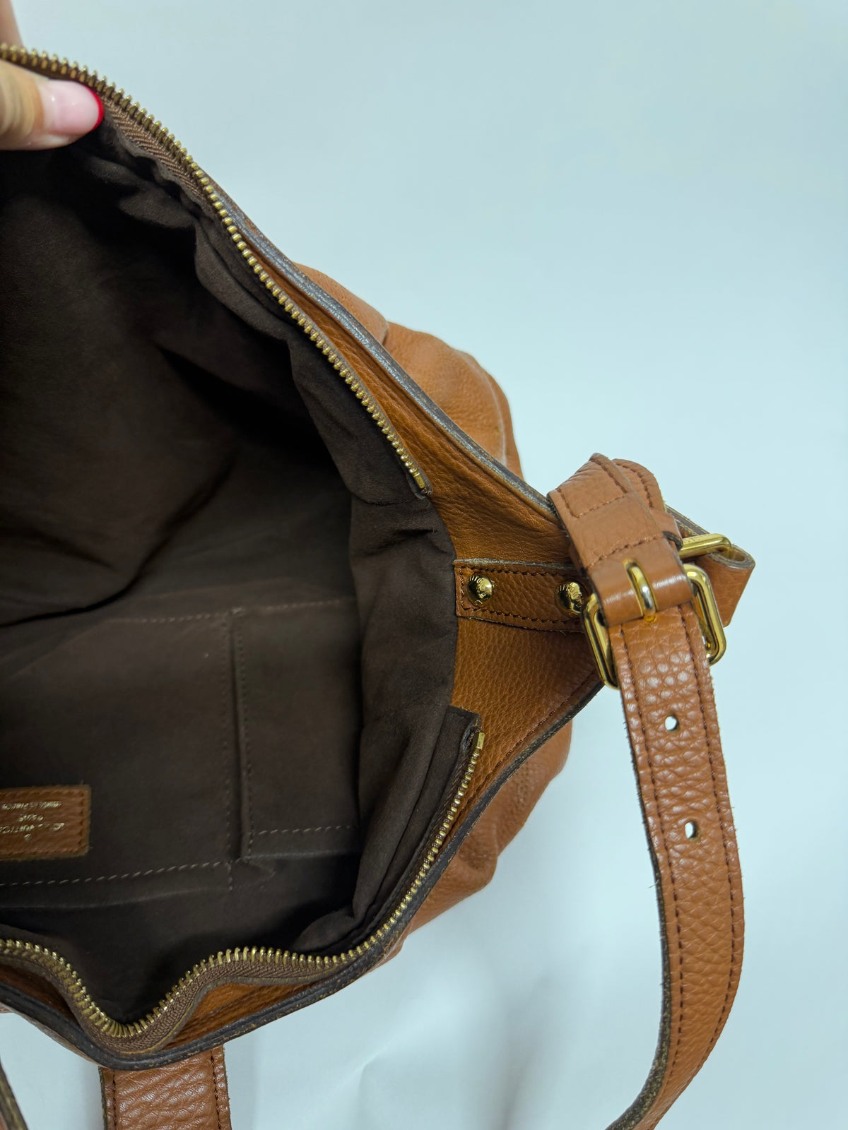 Louis Vuitton Mahina bandolera Piel Perforada Marrón Coñac