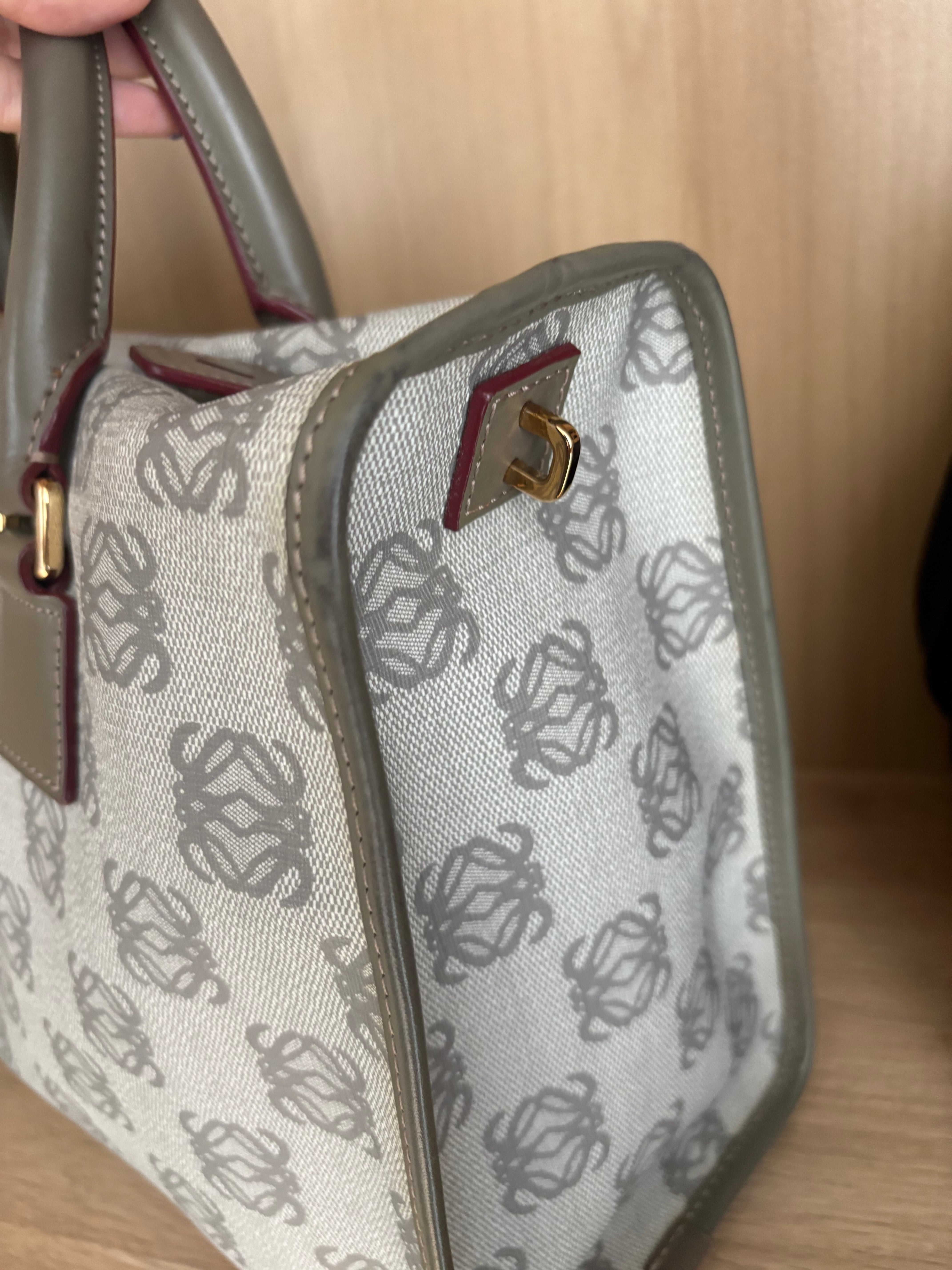 Loewe Amazona 35 en Verde Caqui – Vintage
