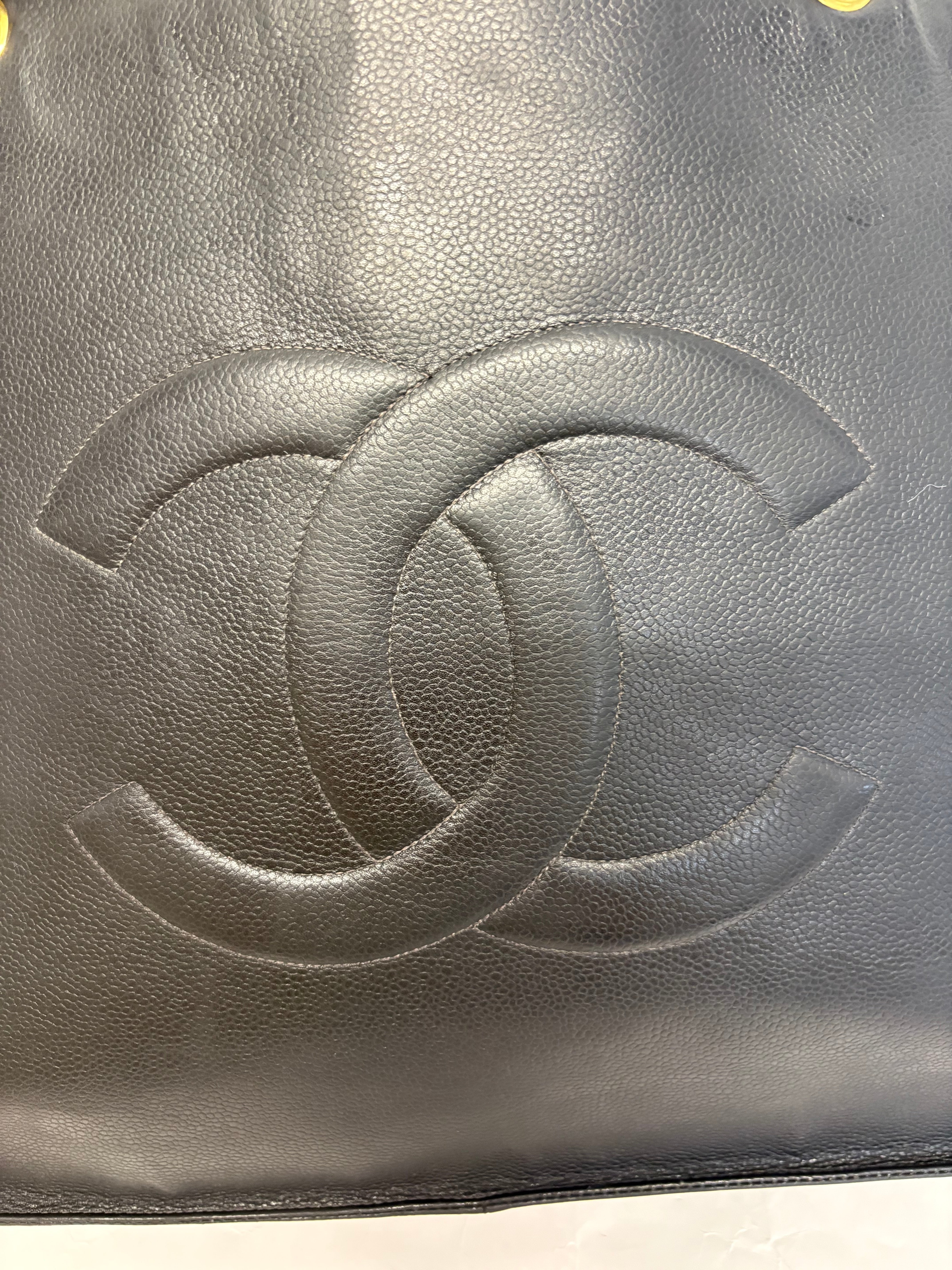 Chanel CC Caviar Tote Bag Negro Vintage