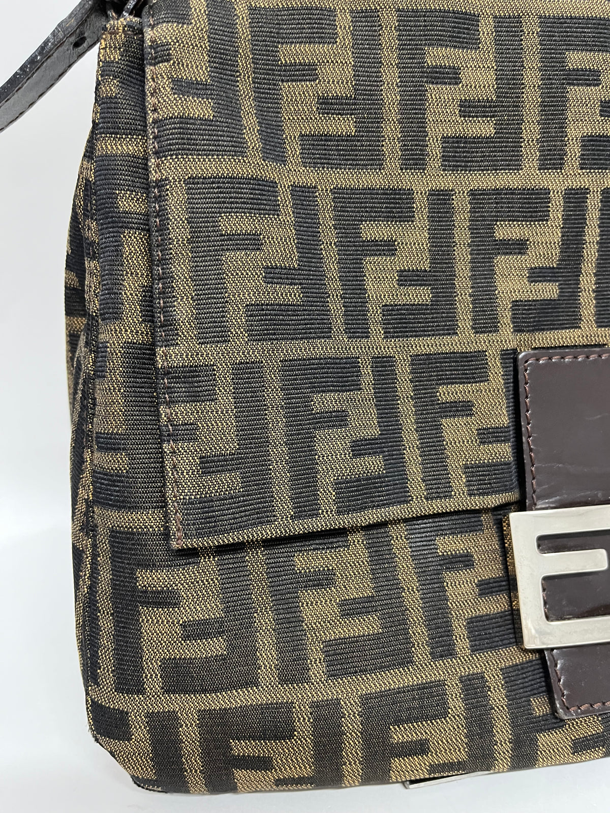 Fendi Mamma Baguette Lona Zucca y Piel Marrón