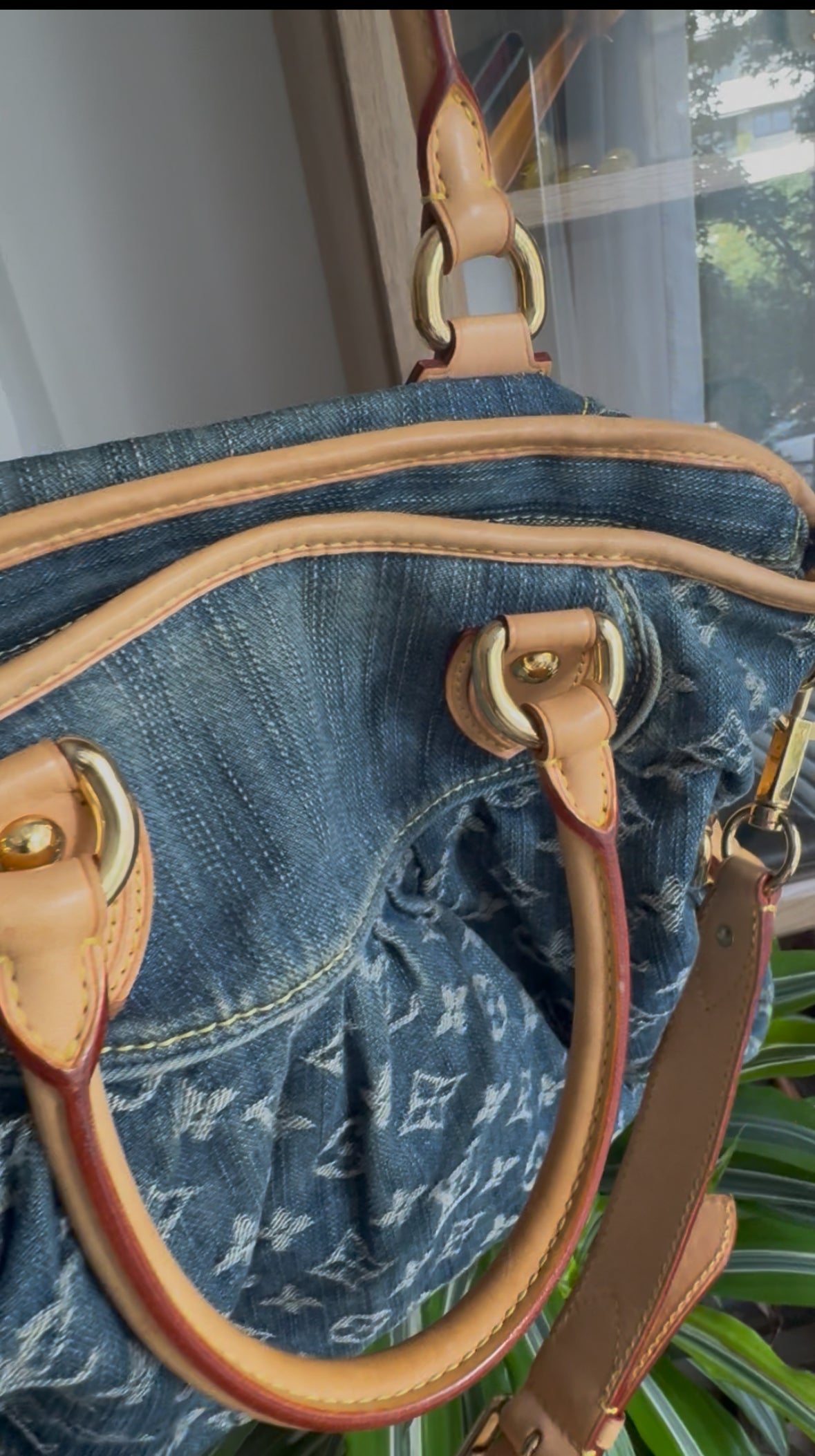 Louis Vuitton Neo Kabi MM en Monogram Denim azul