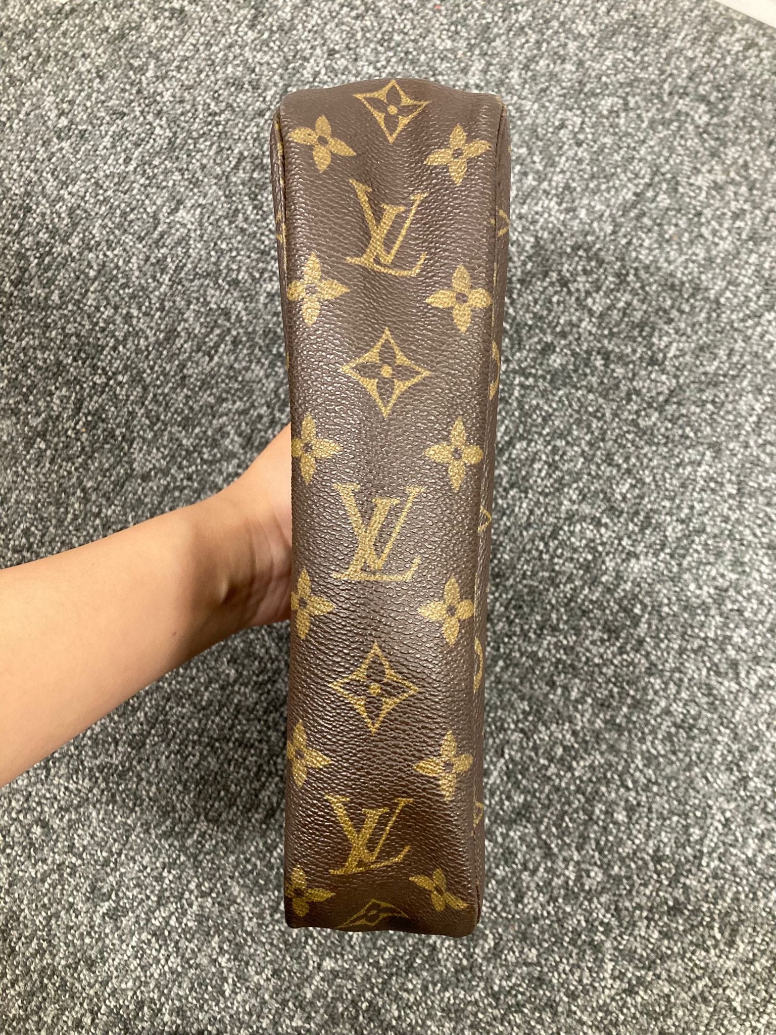 Louis Vuitton Trousse Toilette 23 – Canvas Monogram