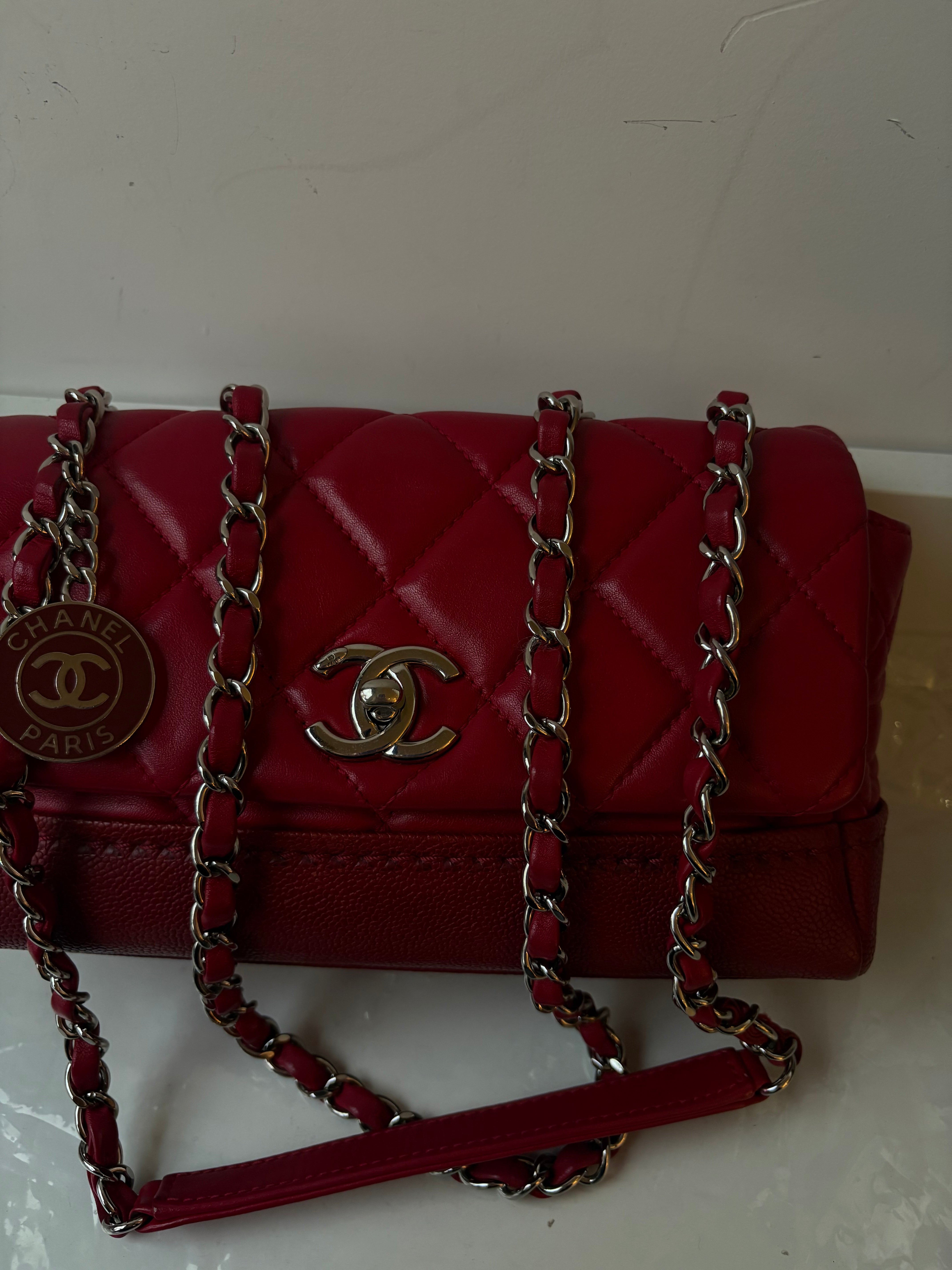 Chanel Mini Flap Medallion Charm rojo - Métiers d’Art Paris–Rome 2015