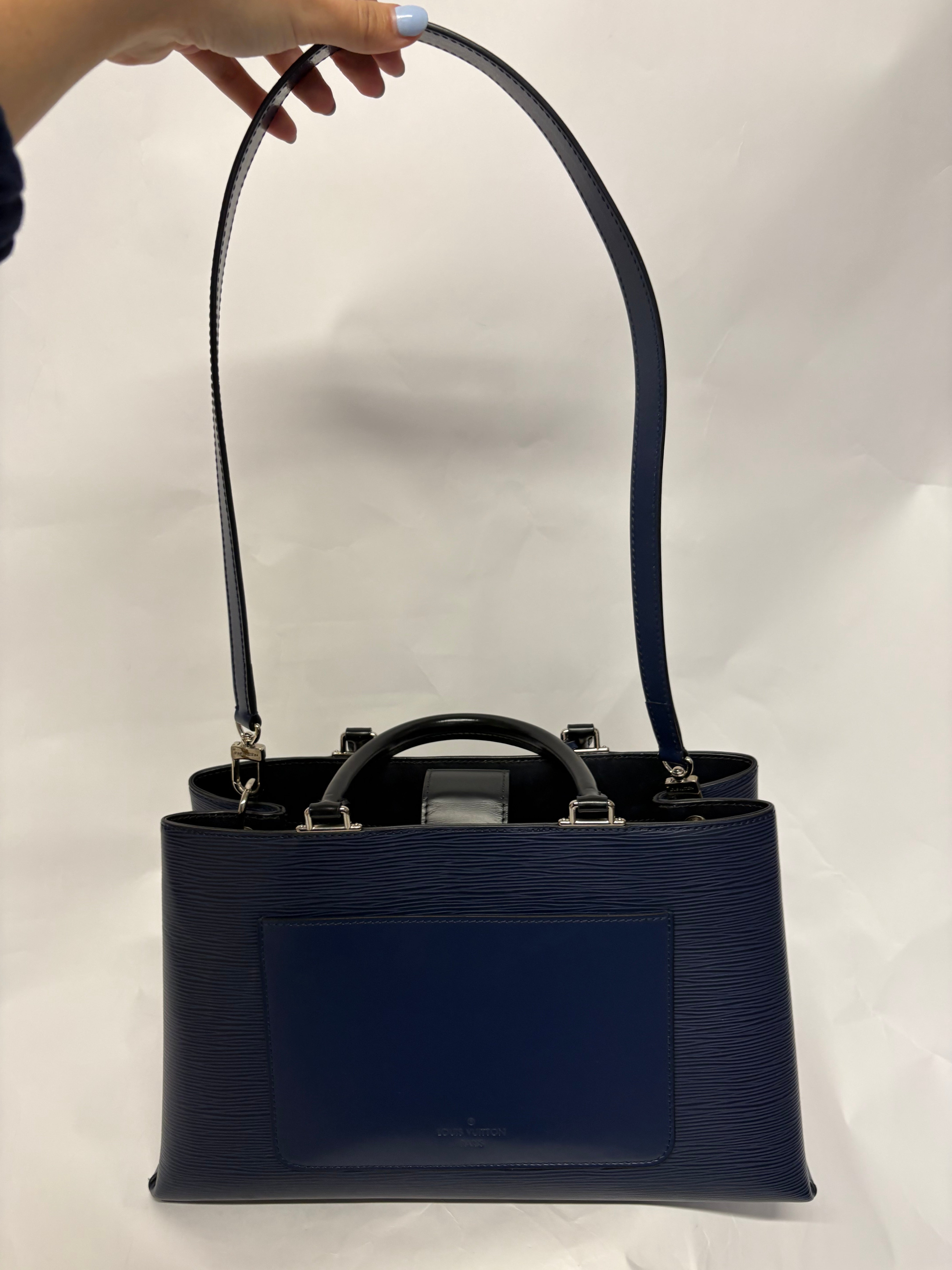 Louis Vuitton Pont-Neuf GM Epi Azul Marino Bandolera