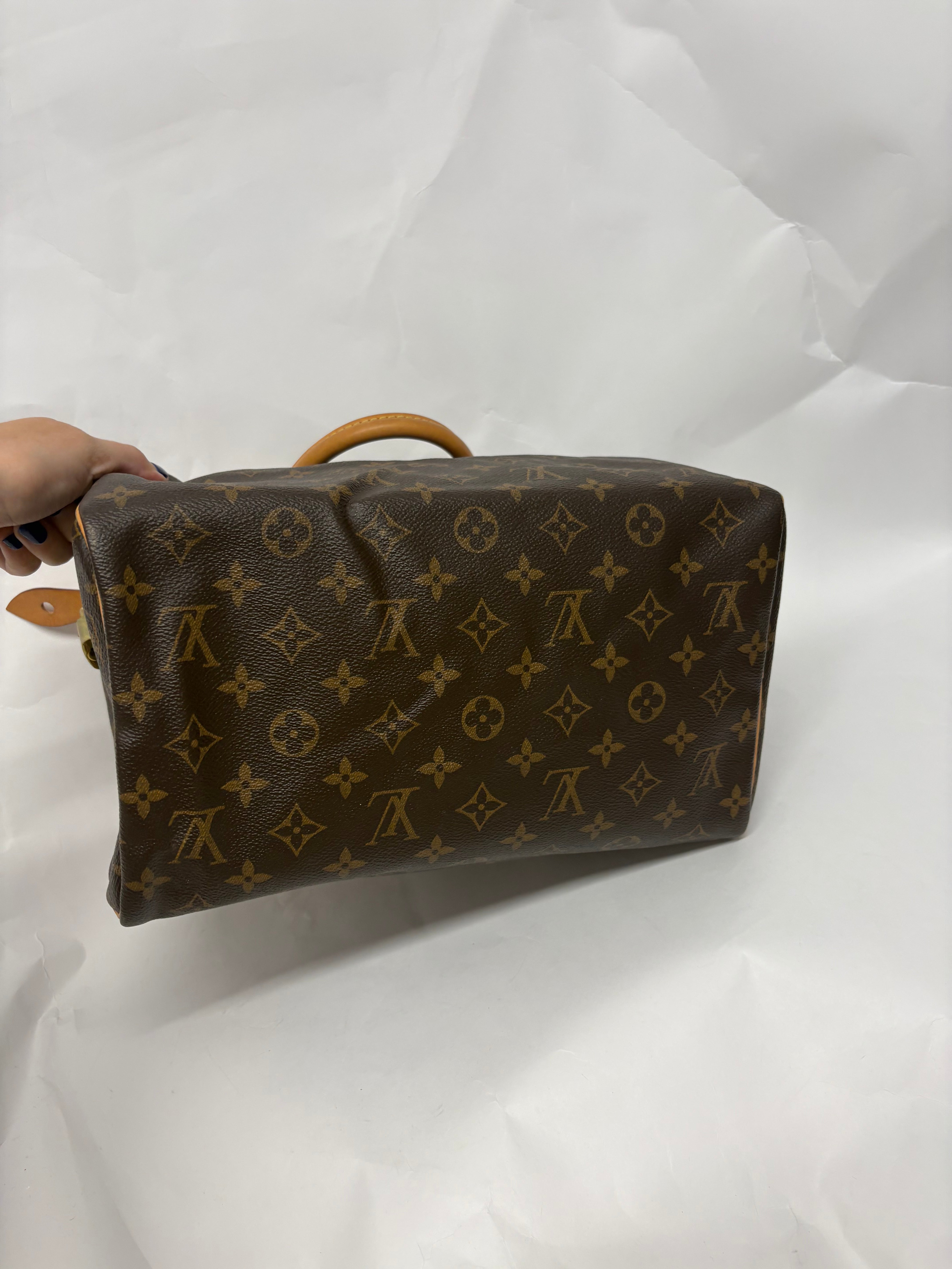 Louis Vuitton speedy 30 grabado CMP con bandolera extra