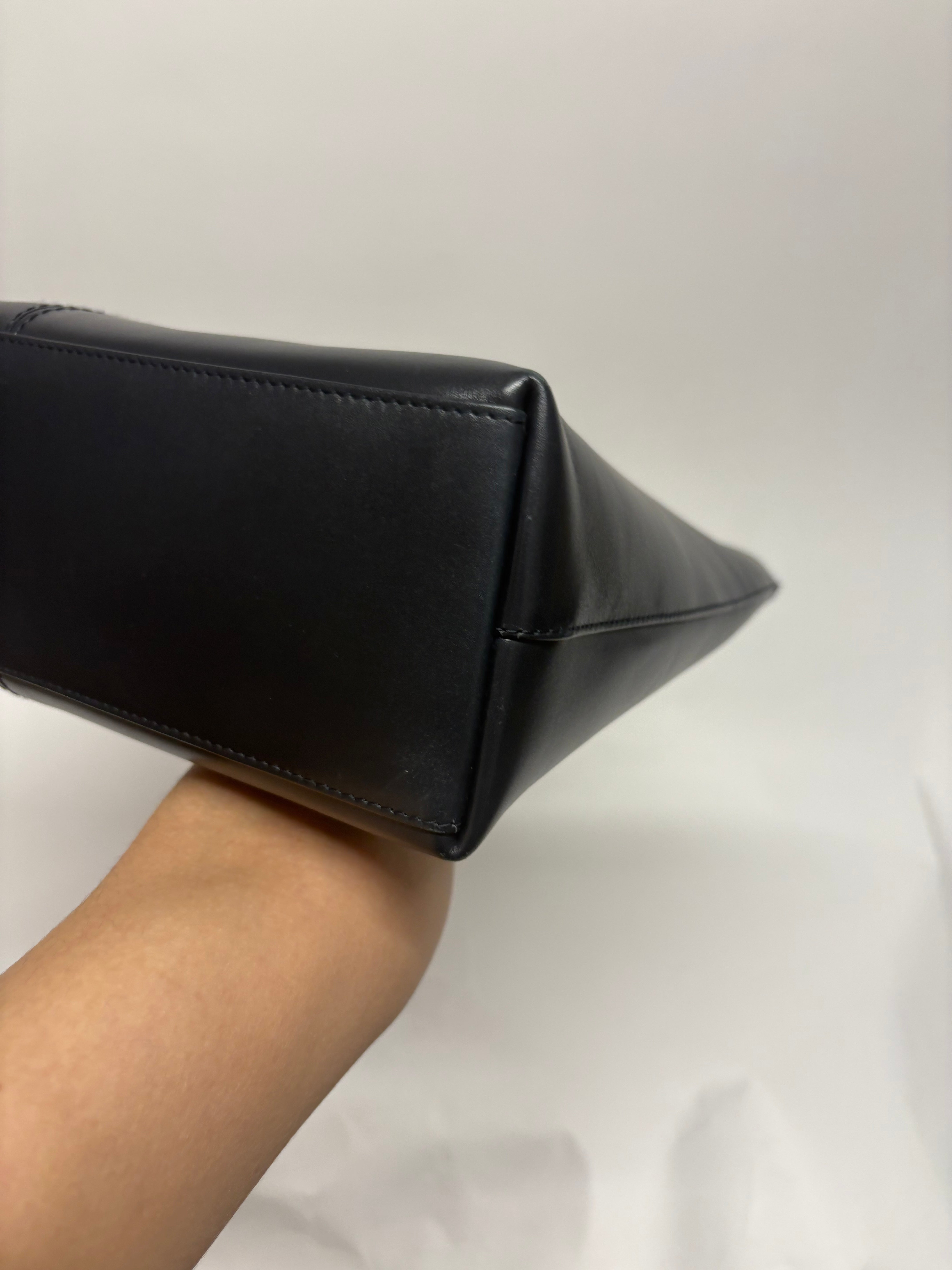 Gucci vintage bolso de mano piel cepillada negra