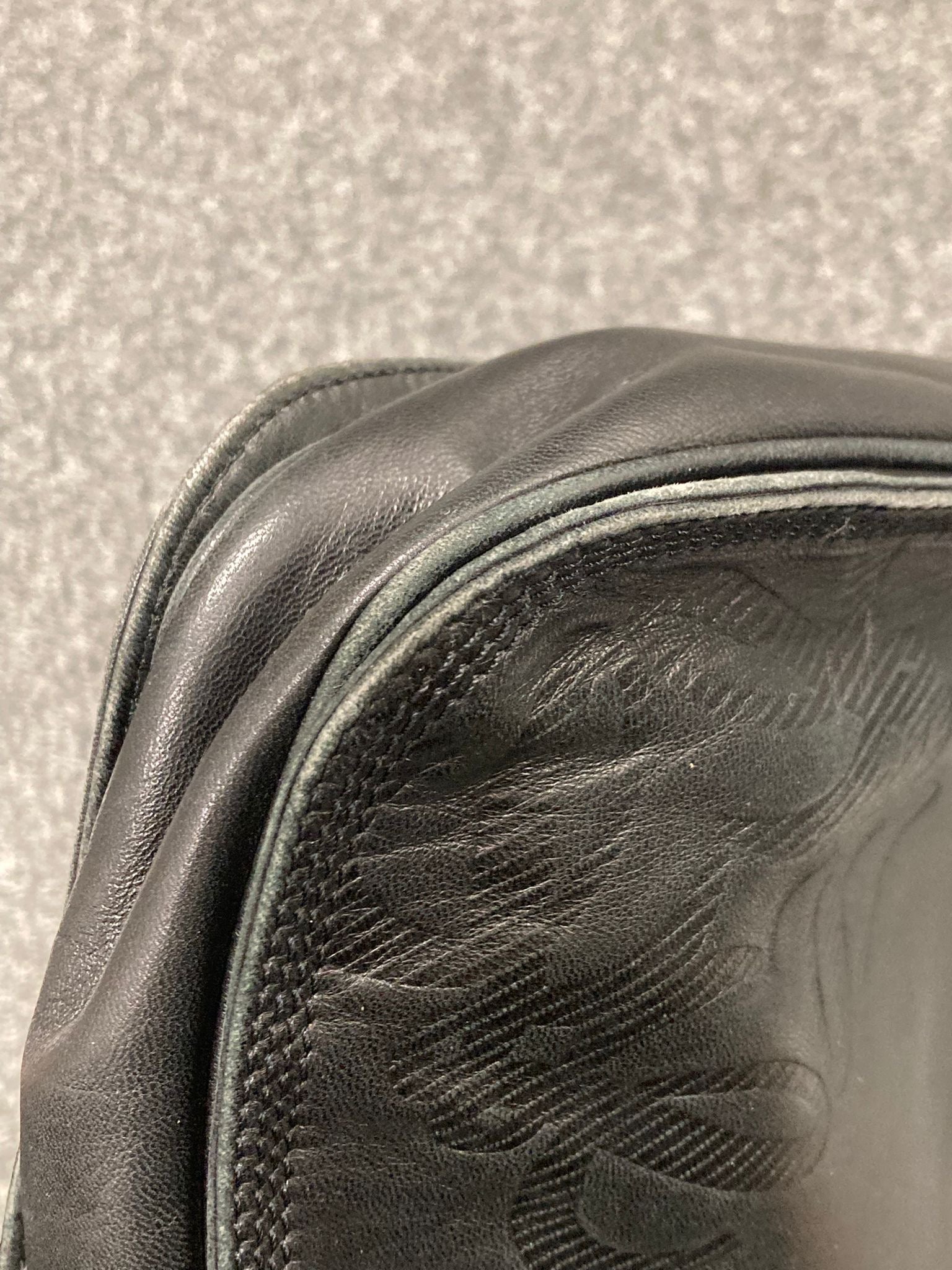 Loewe Flamenco Shoulder en piel negra pequeño