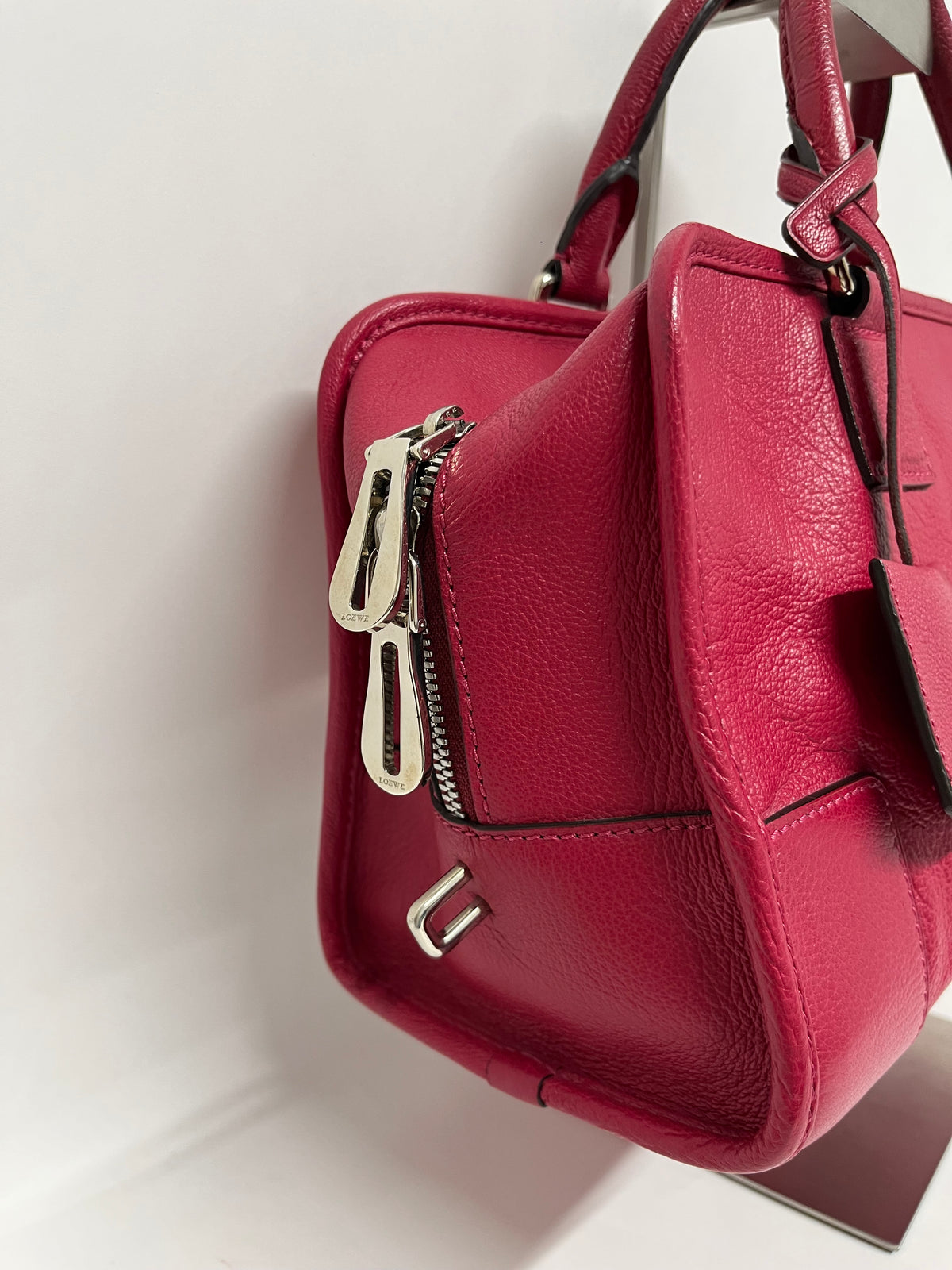 Loewe Amazona 28 Piel Roja con Candado