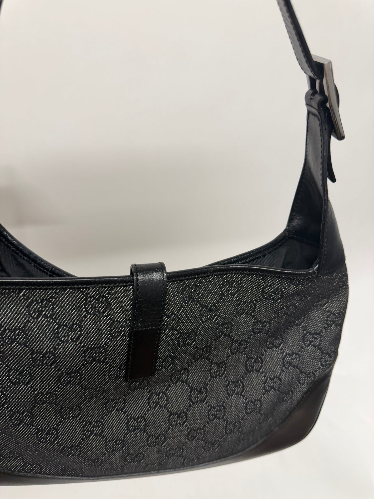 Gucci Jackie Mediano GG Negro Herrajes Plateados