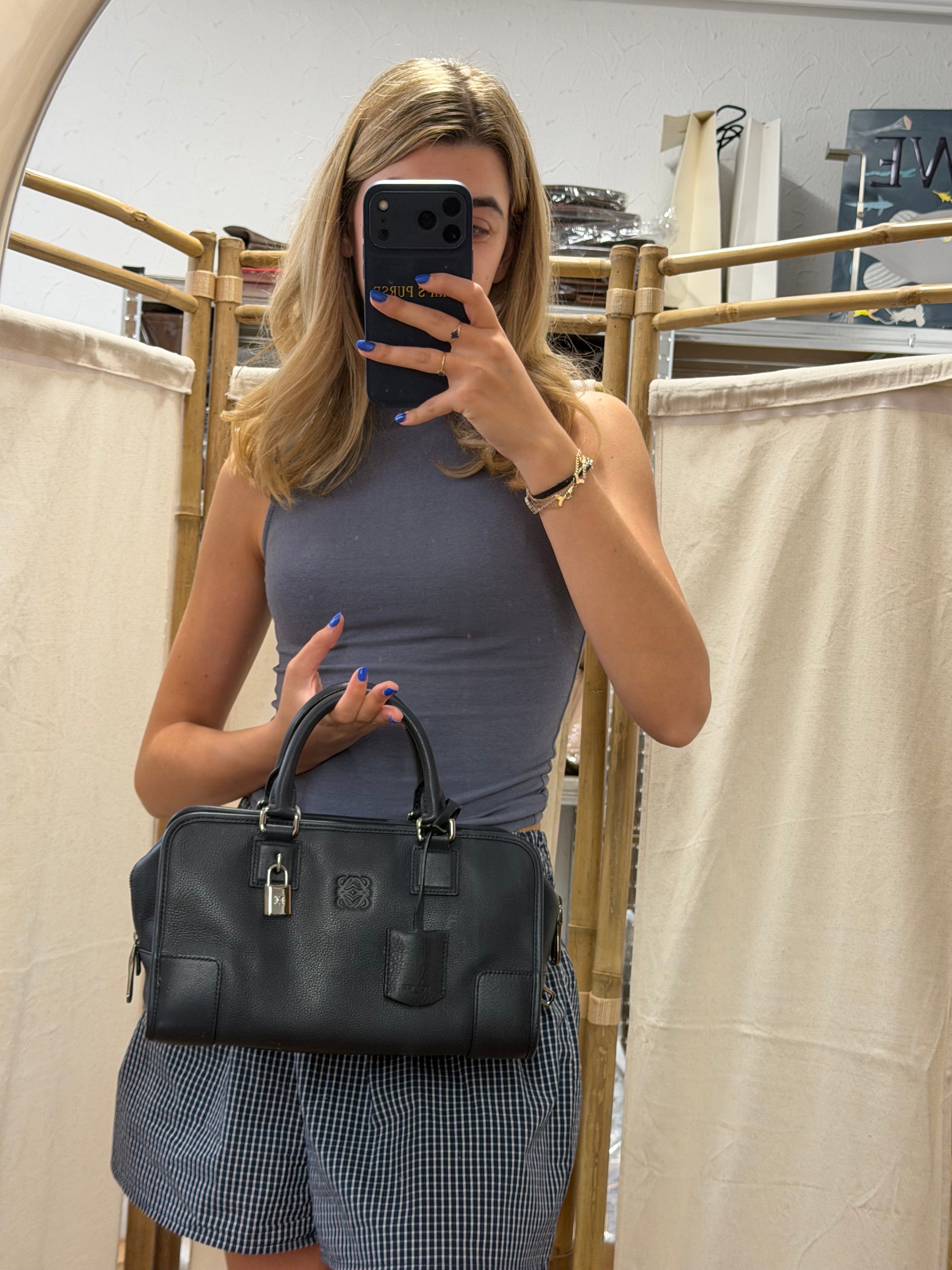 Loewe Amazona 28 Piel Azul Oscuro