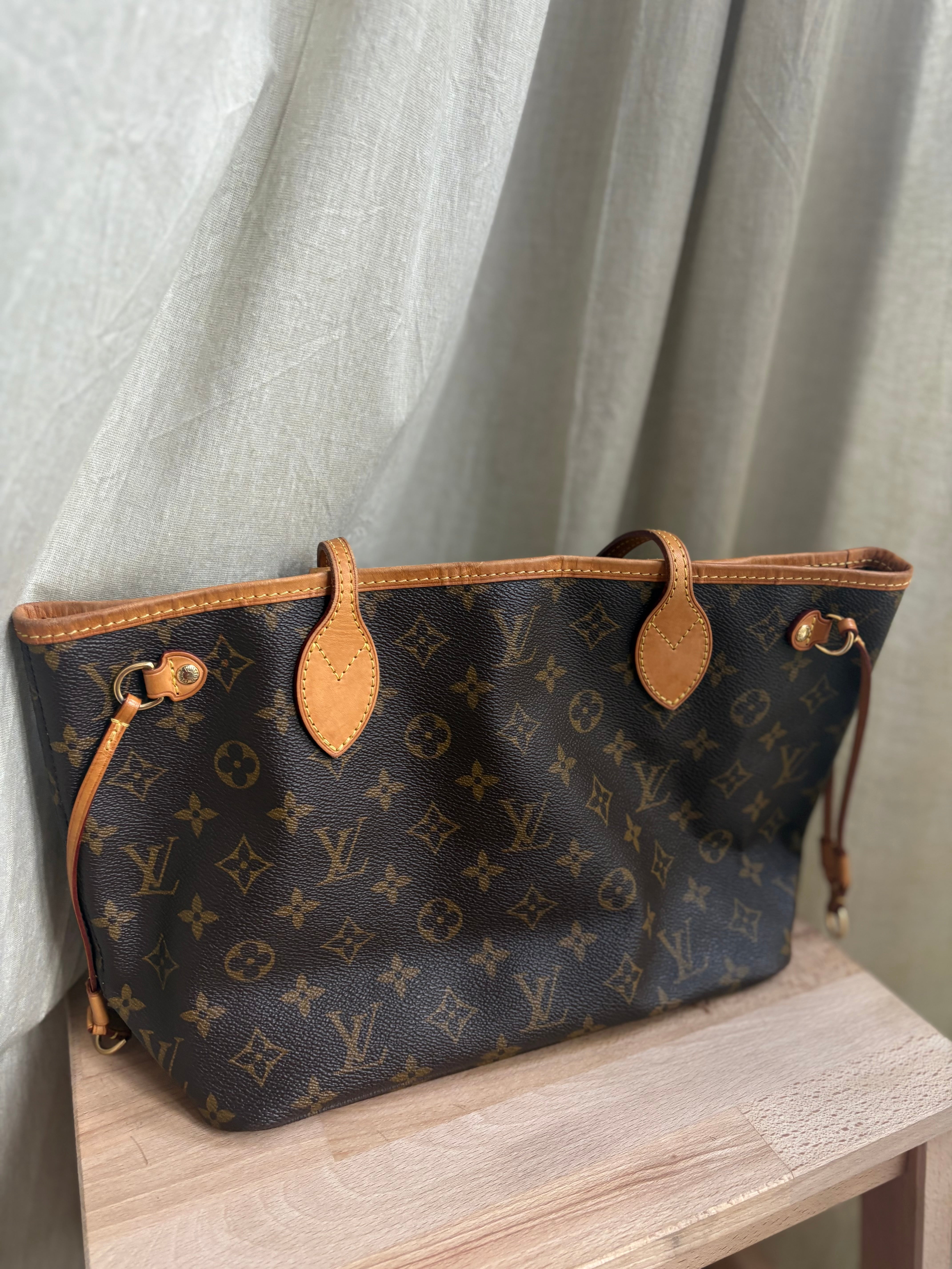 Louis Vuitton Neverfull PM Monogram