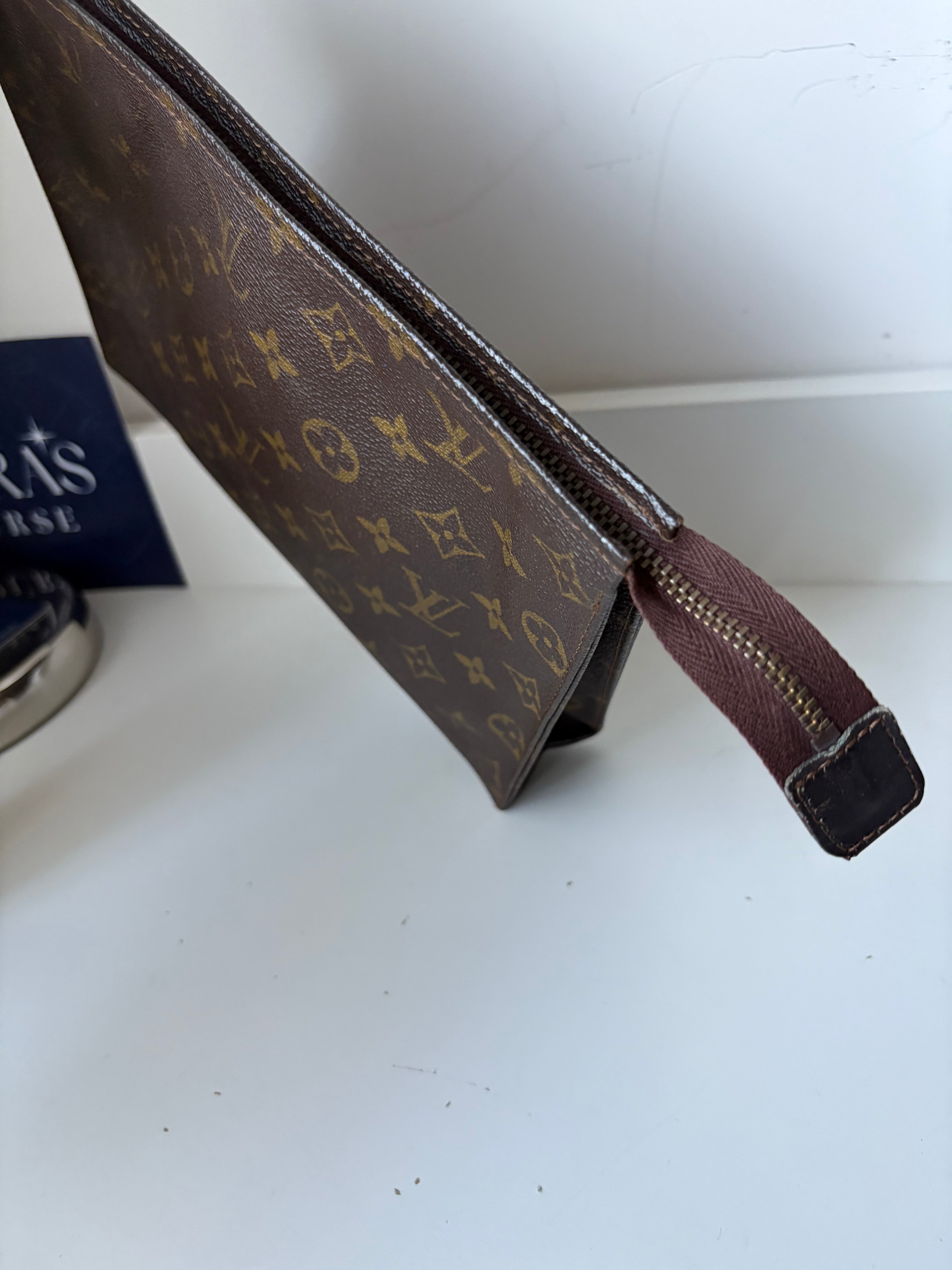 Louis Vuitton Pochette Toilette 26 Monogram – neceser vintage de colección