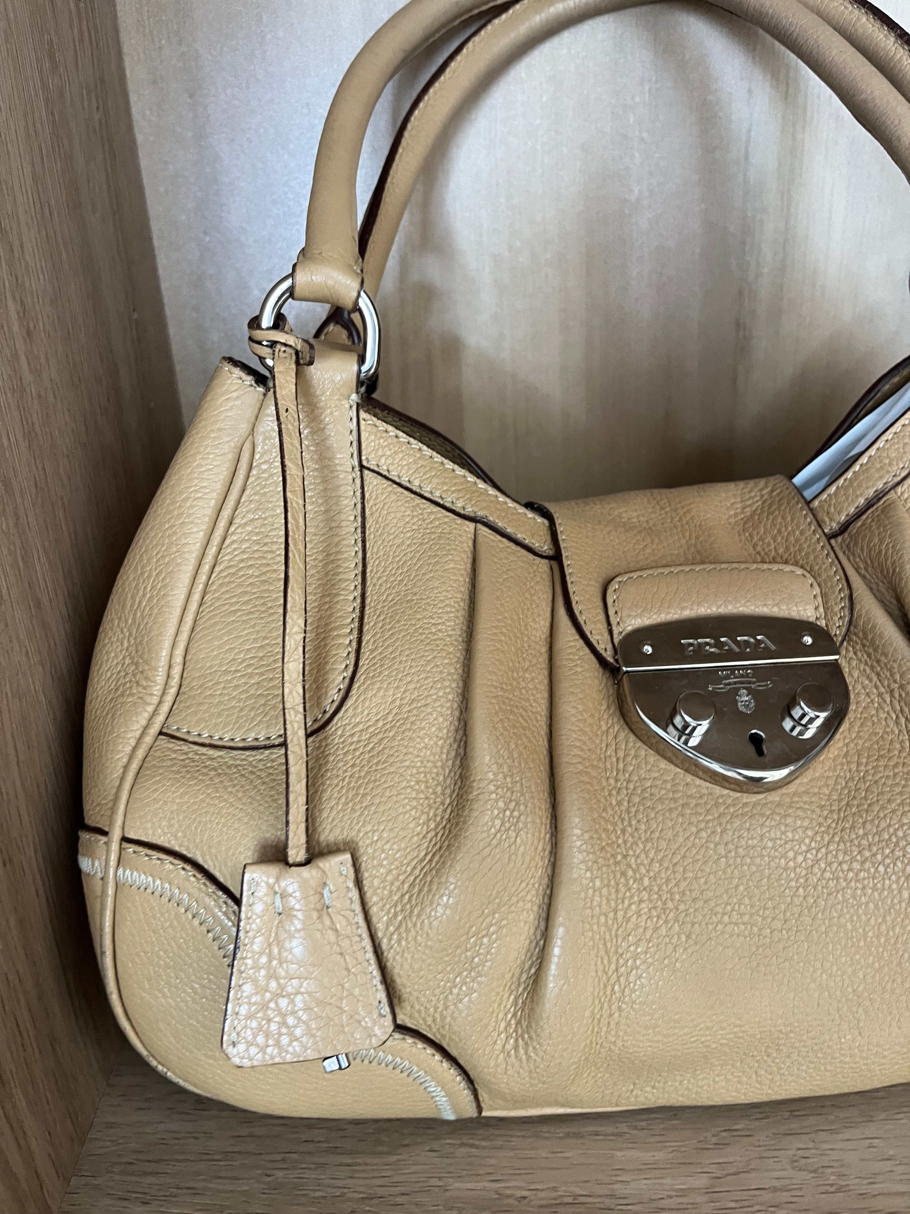 Prada hobo vintage Vitello