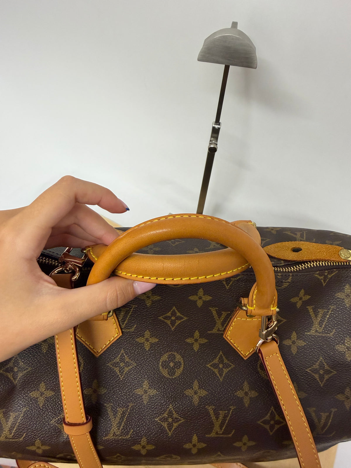 Louis Vuitton Speedy 35 Monogram MB0052