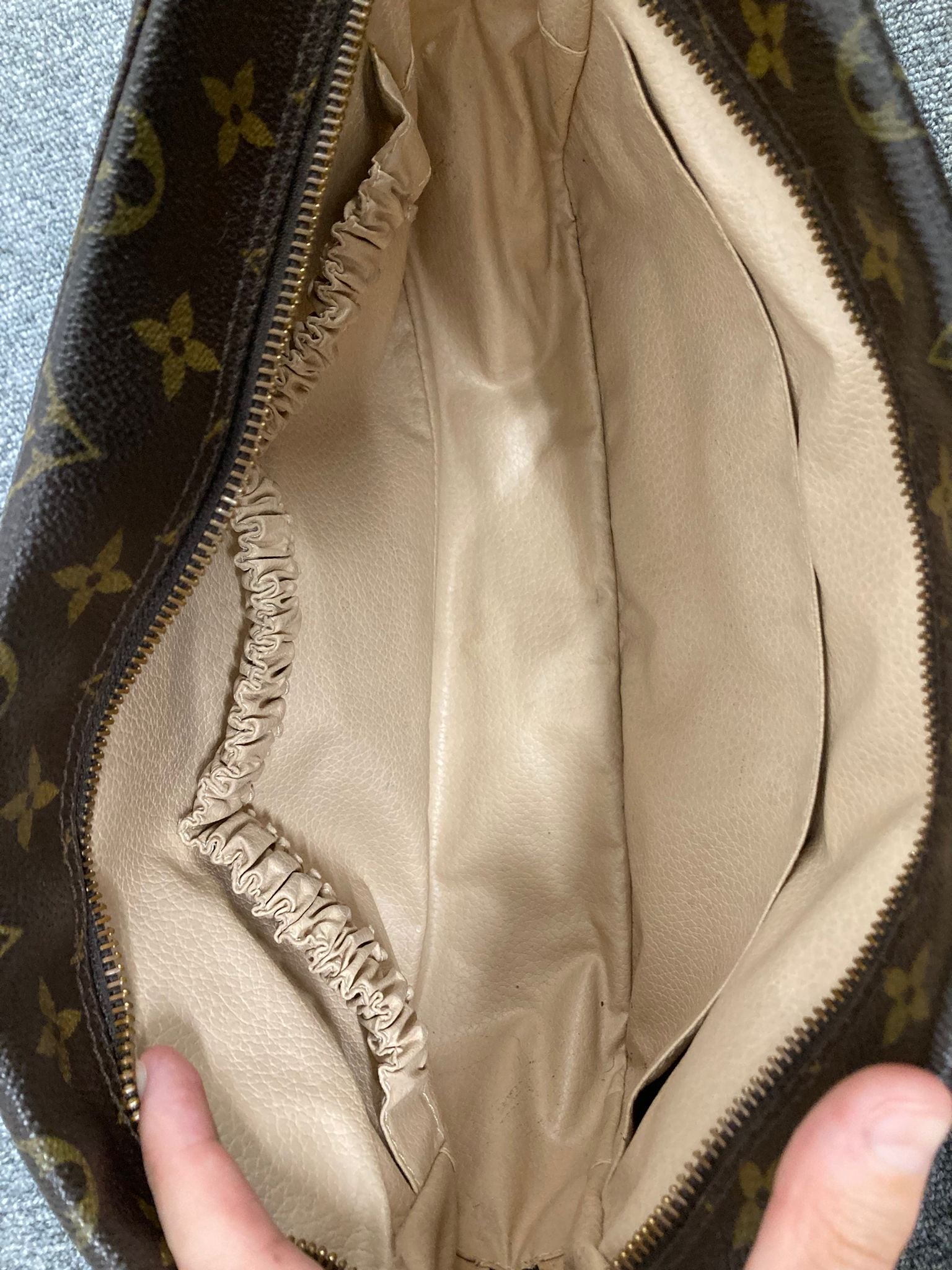 Louis Vuitton Trousse Toilette 28 Monogram