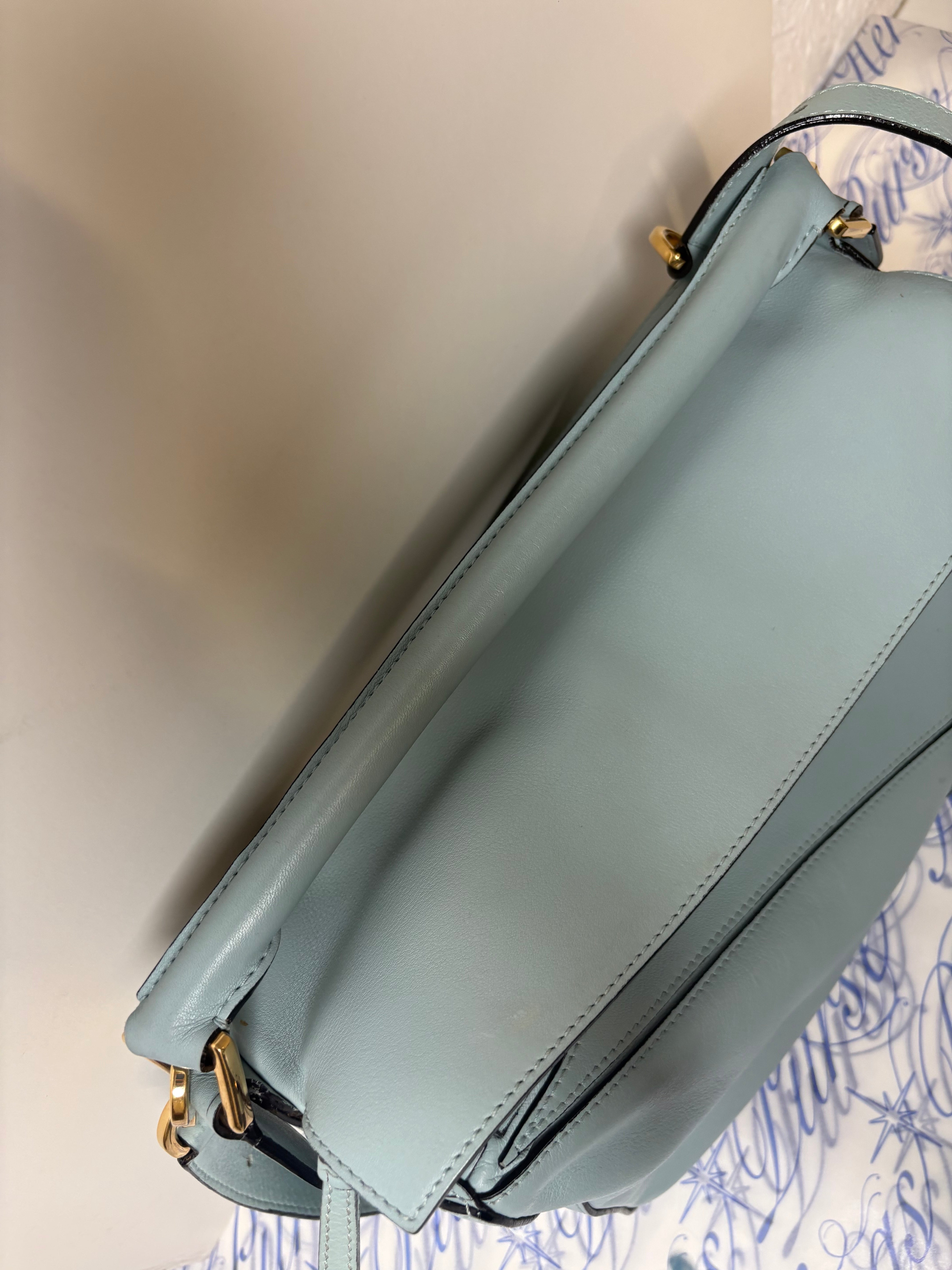 Loewe puzzle bag mediano sky baby blue