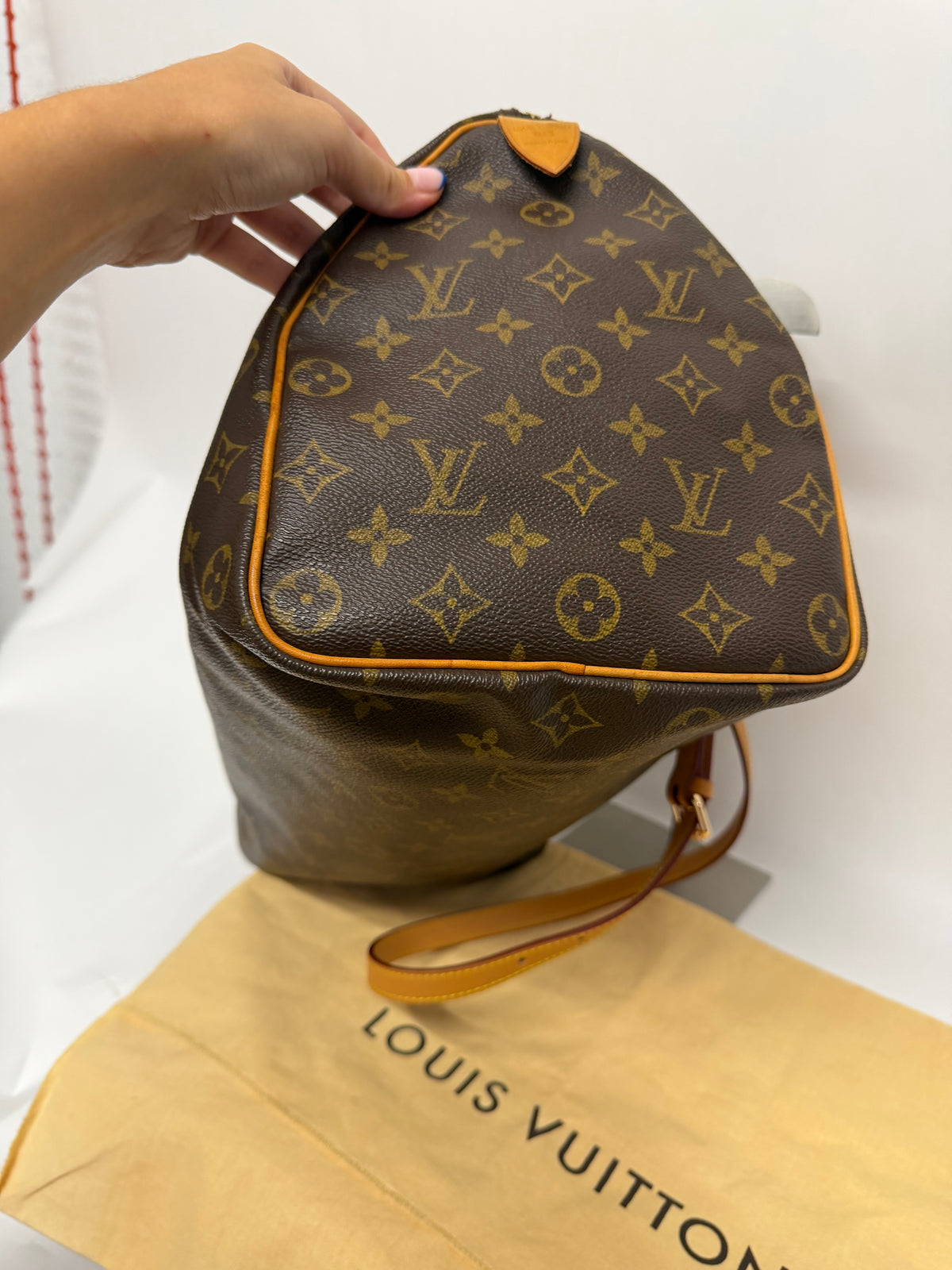 Louis Vuitton Speedy 35 Monogram MB0052