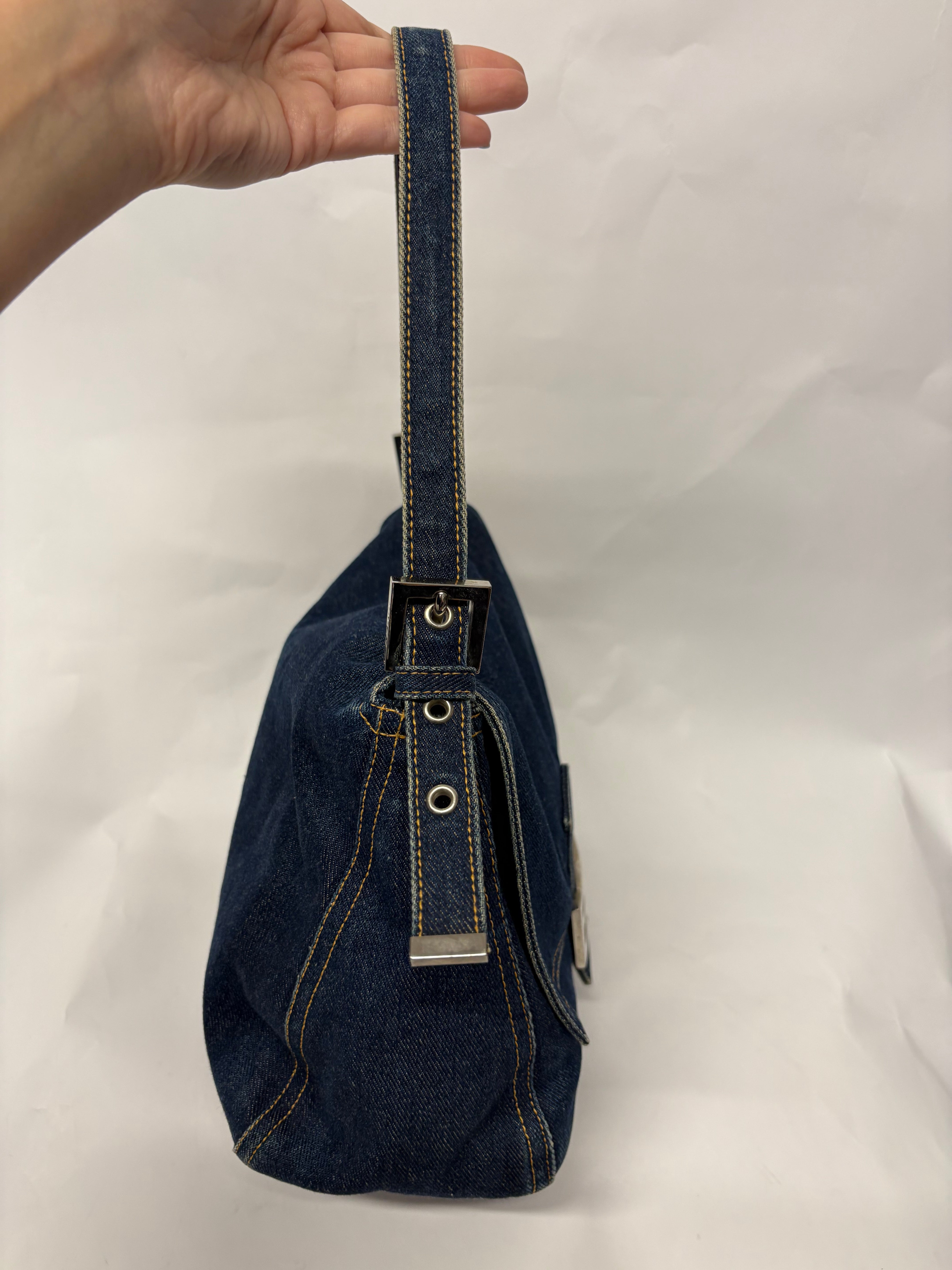 Fendi Mamma Baguette Denim - Icono Vintage