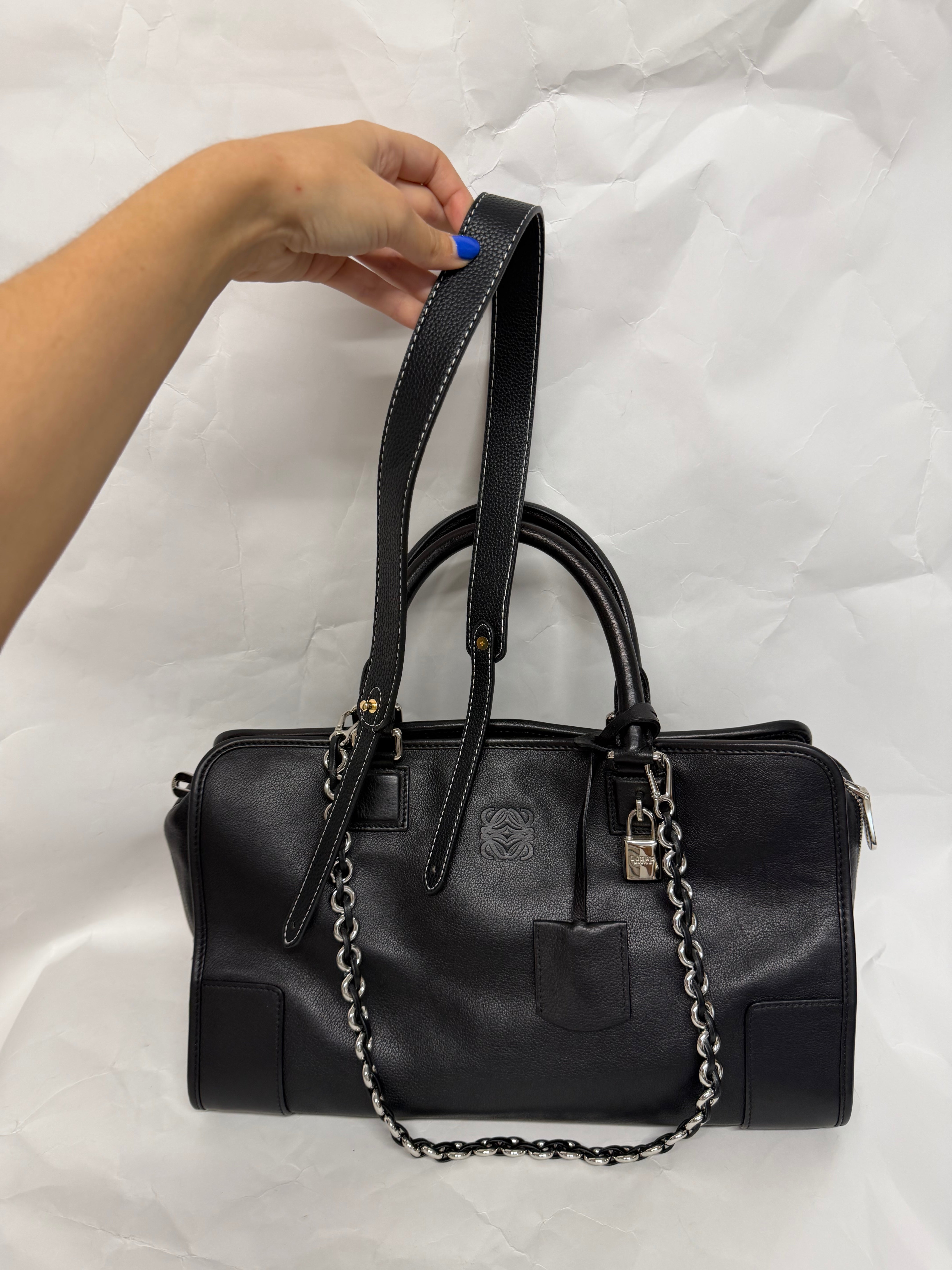 Loewe Amazona 36 | Piel Negra Herrajes Plata