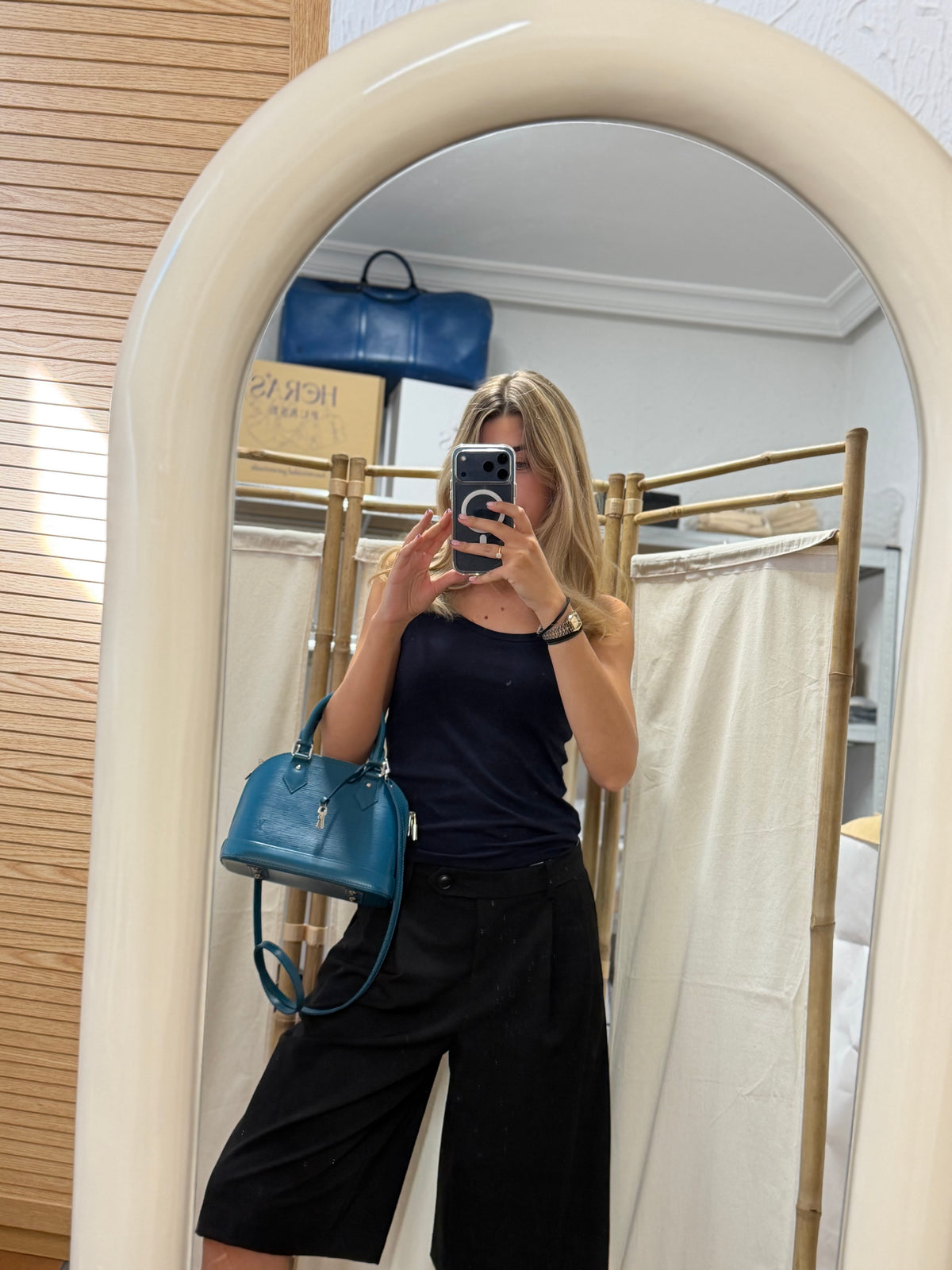 Louis Vuitton Alma BB Piel Epi Azul