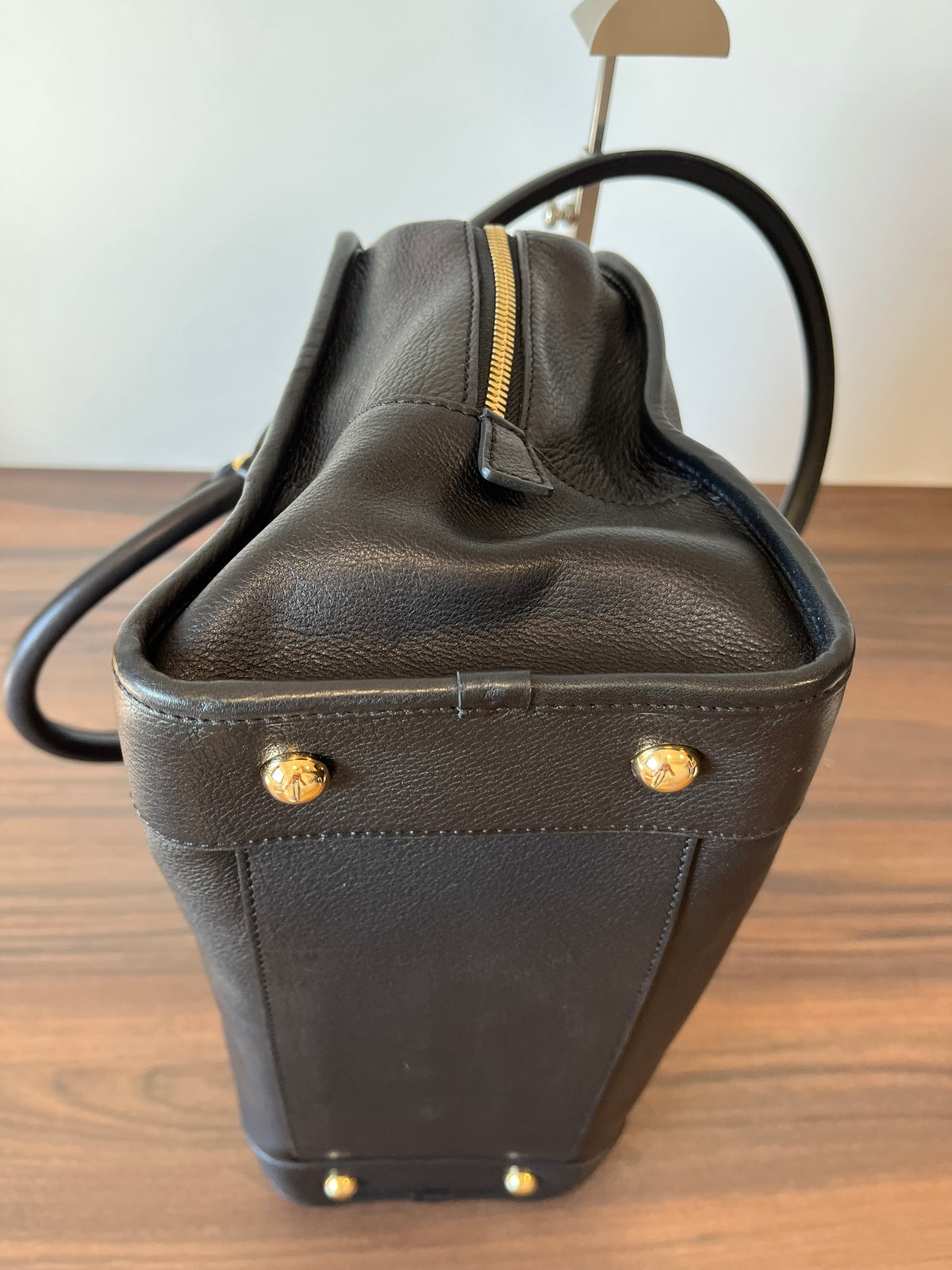 Loewe Amazona 36 Piel Negra Herrajes Dorados