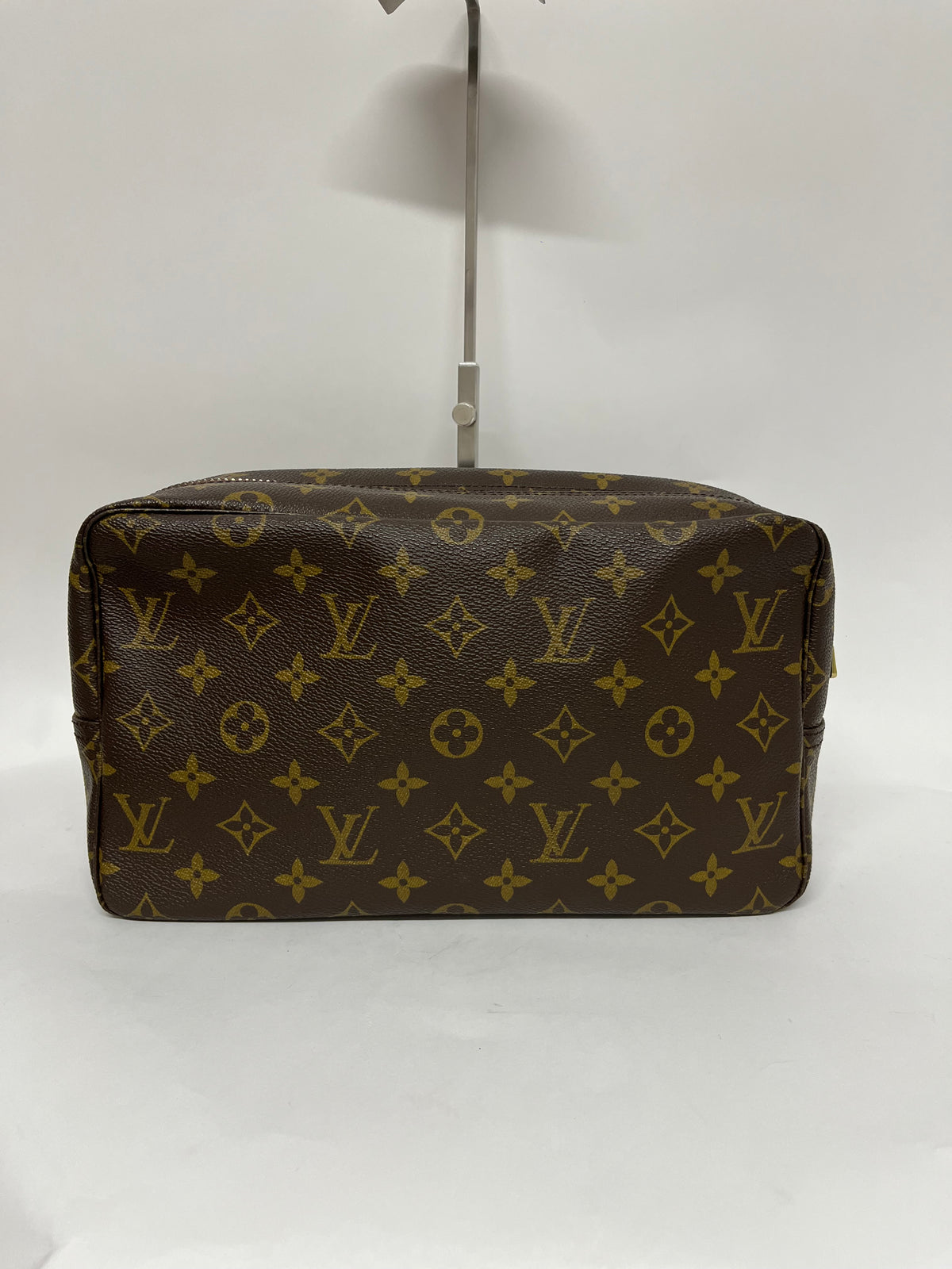 Louis Vuitton Trousse Toilette 28 Lona Monogram