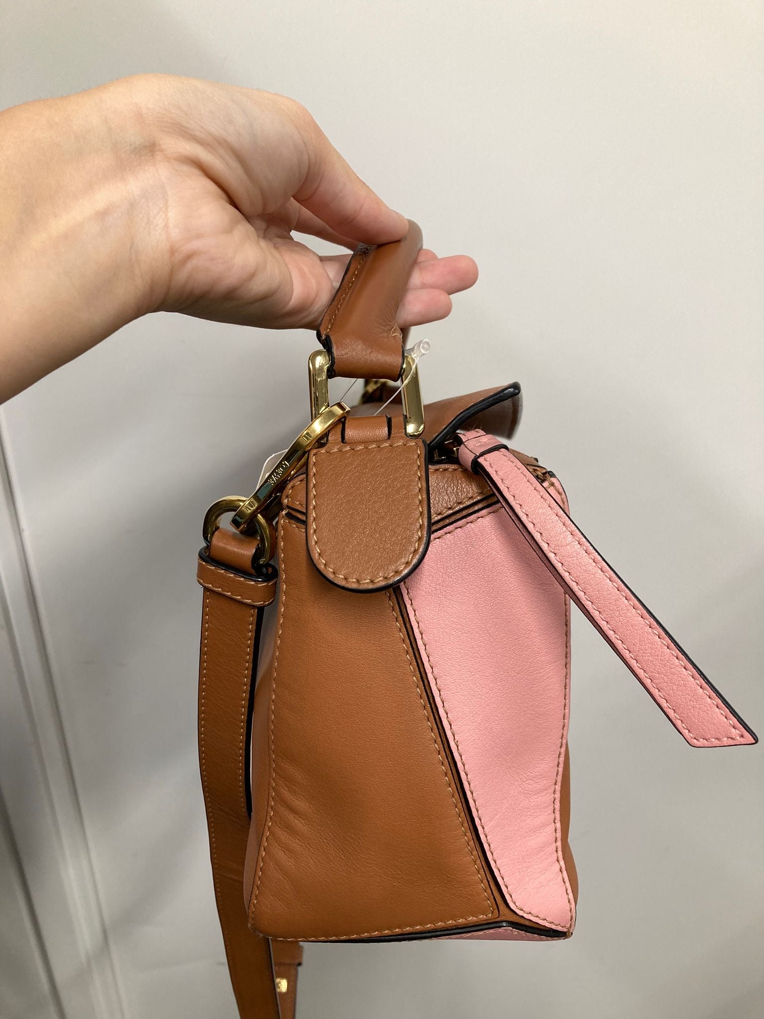 Loewe Puzzle Small tricolor en piel marrón y rosa