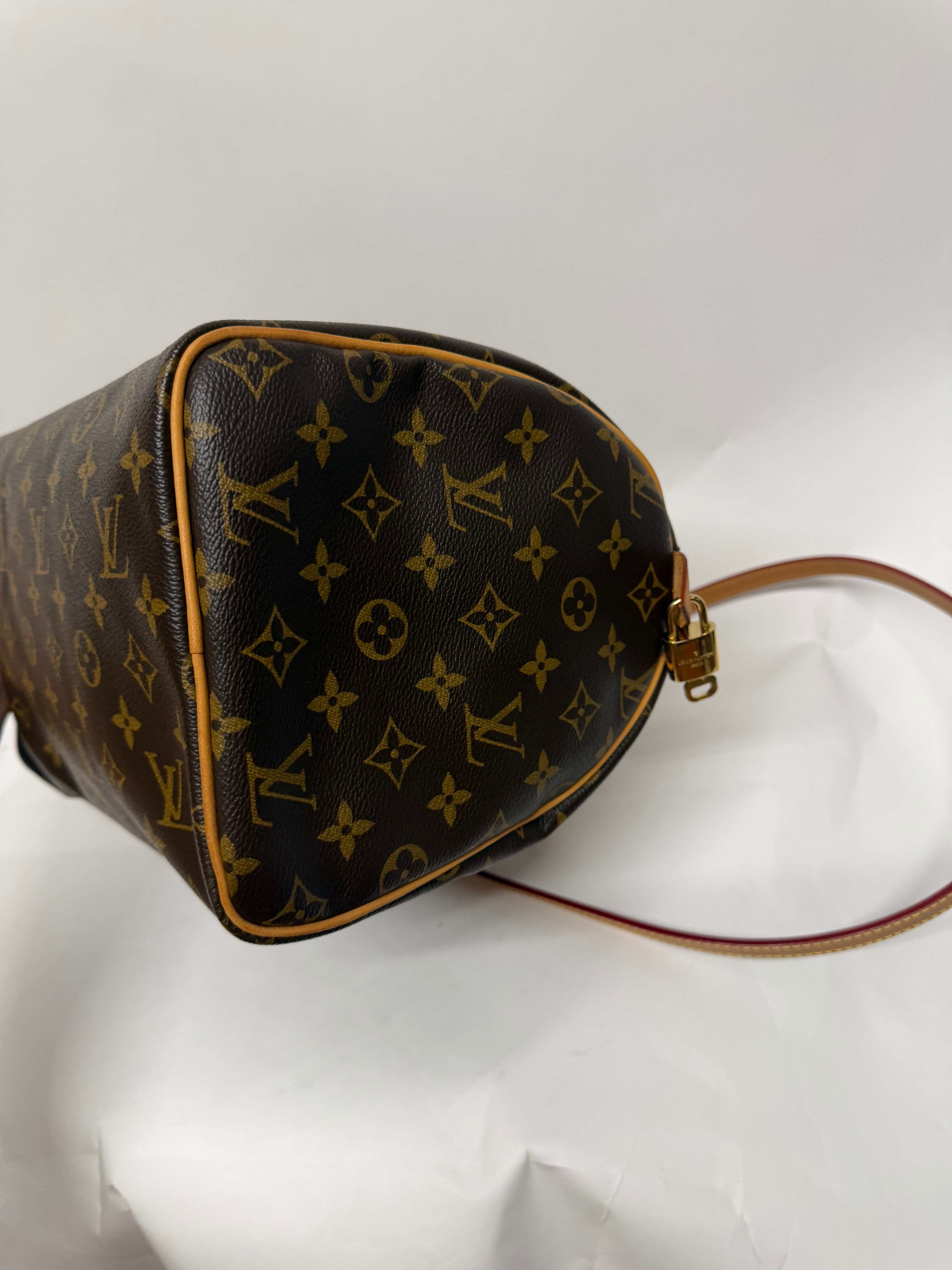 Louis Vuitton Speedy 30 Monogram AA0057