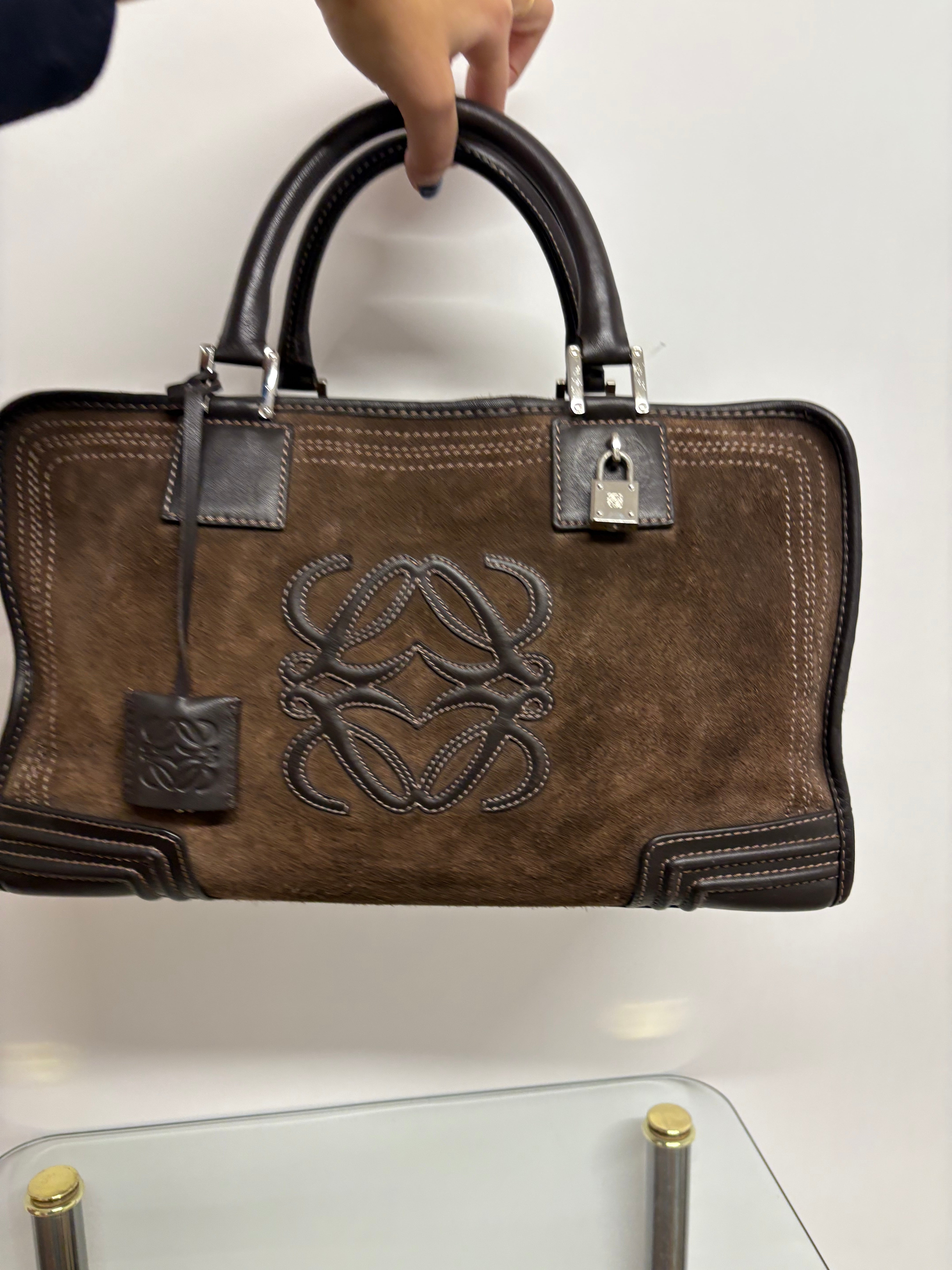 Loewe Amazona 35 marrón chocolate ante y piel