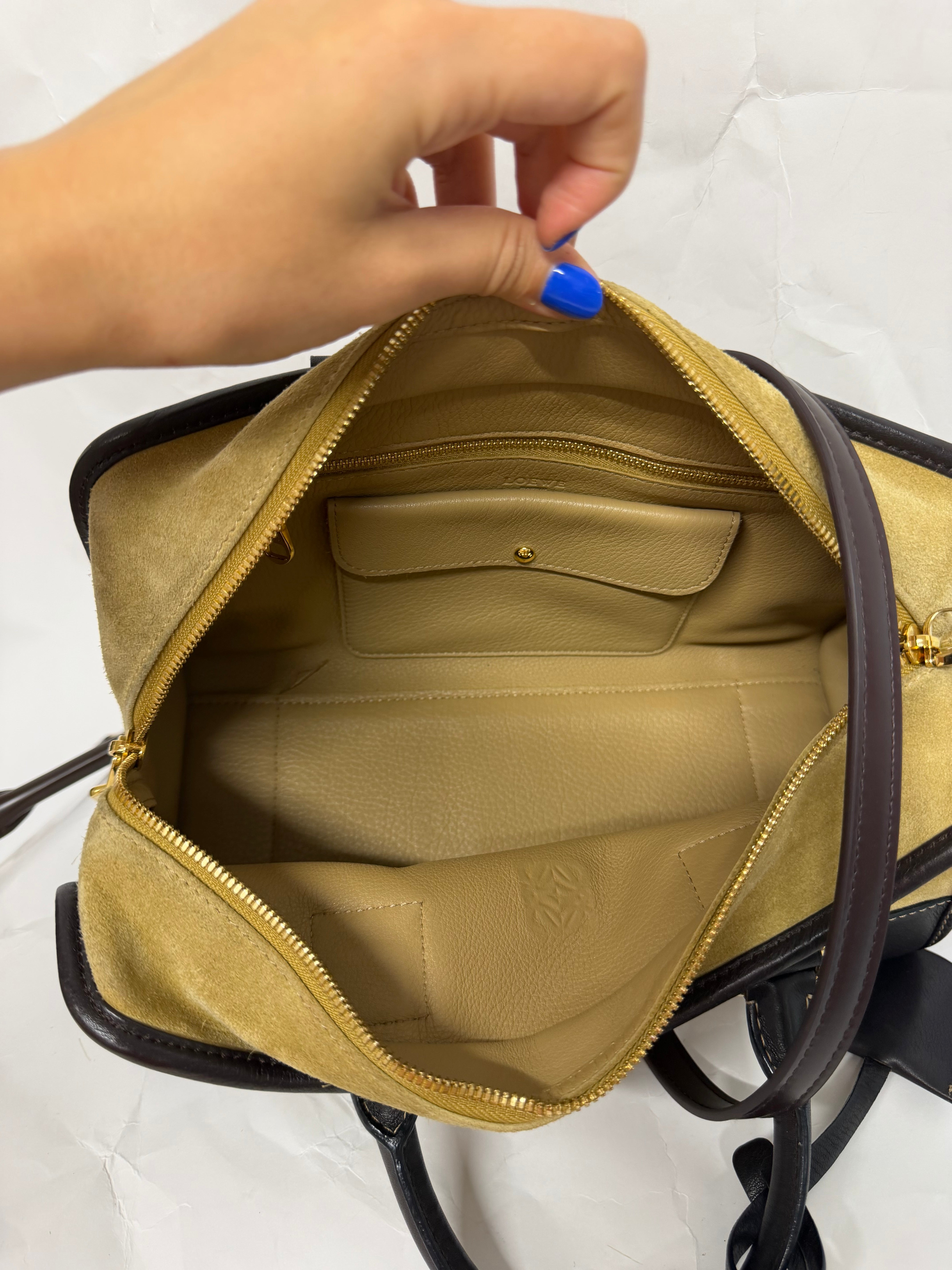Loewe Amazona 30 ante oro marrón